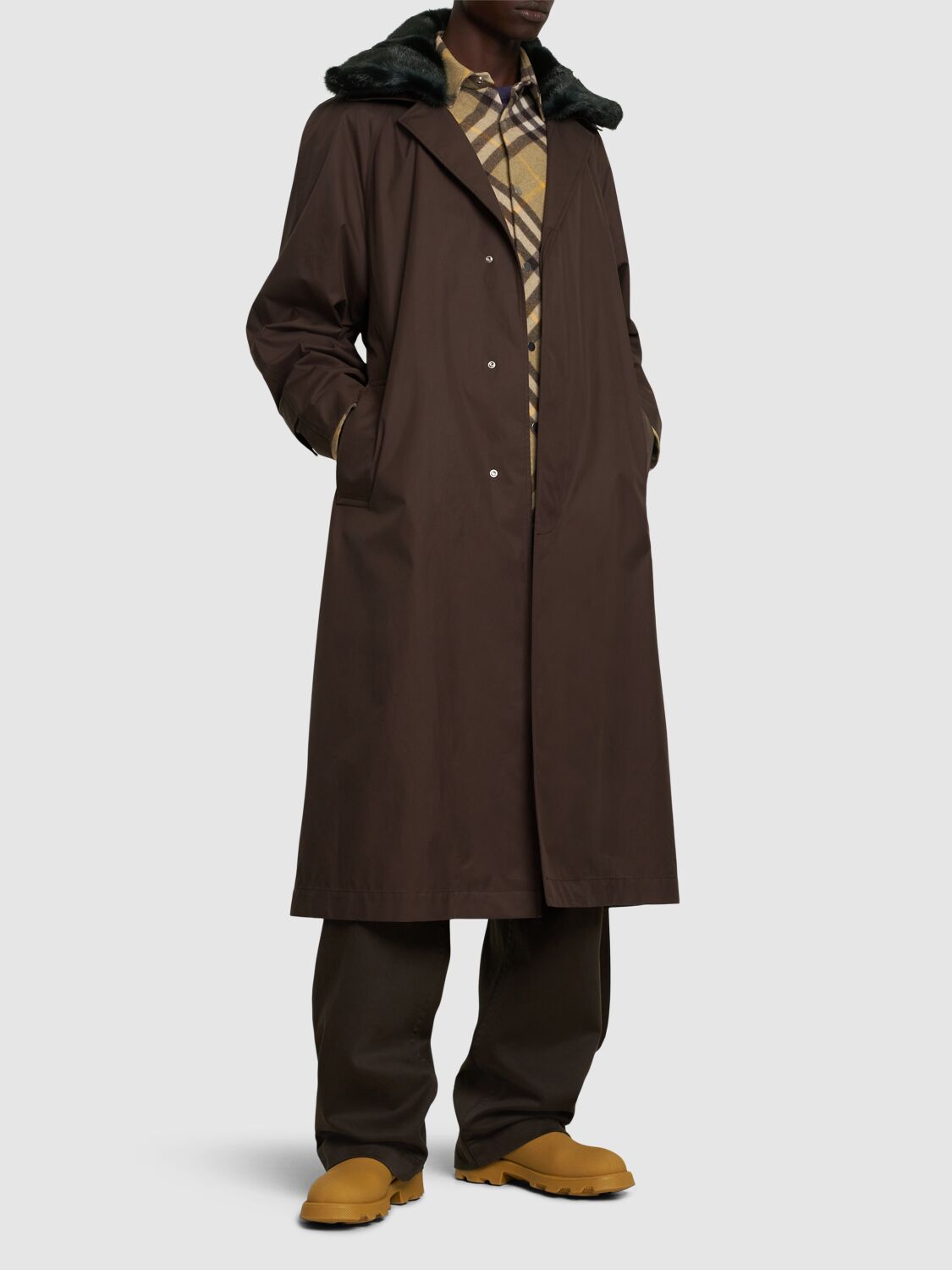 Brown long coat with elegant collar