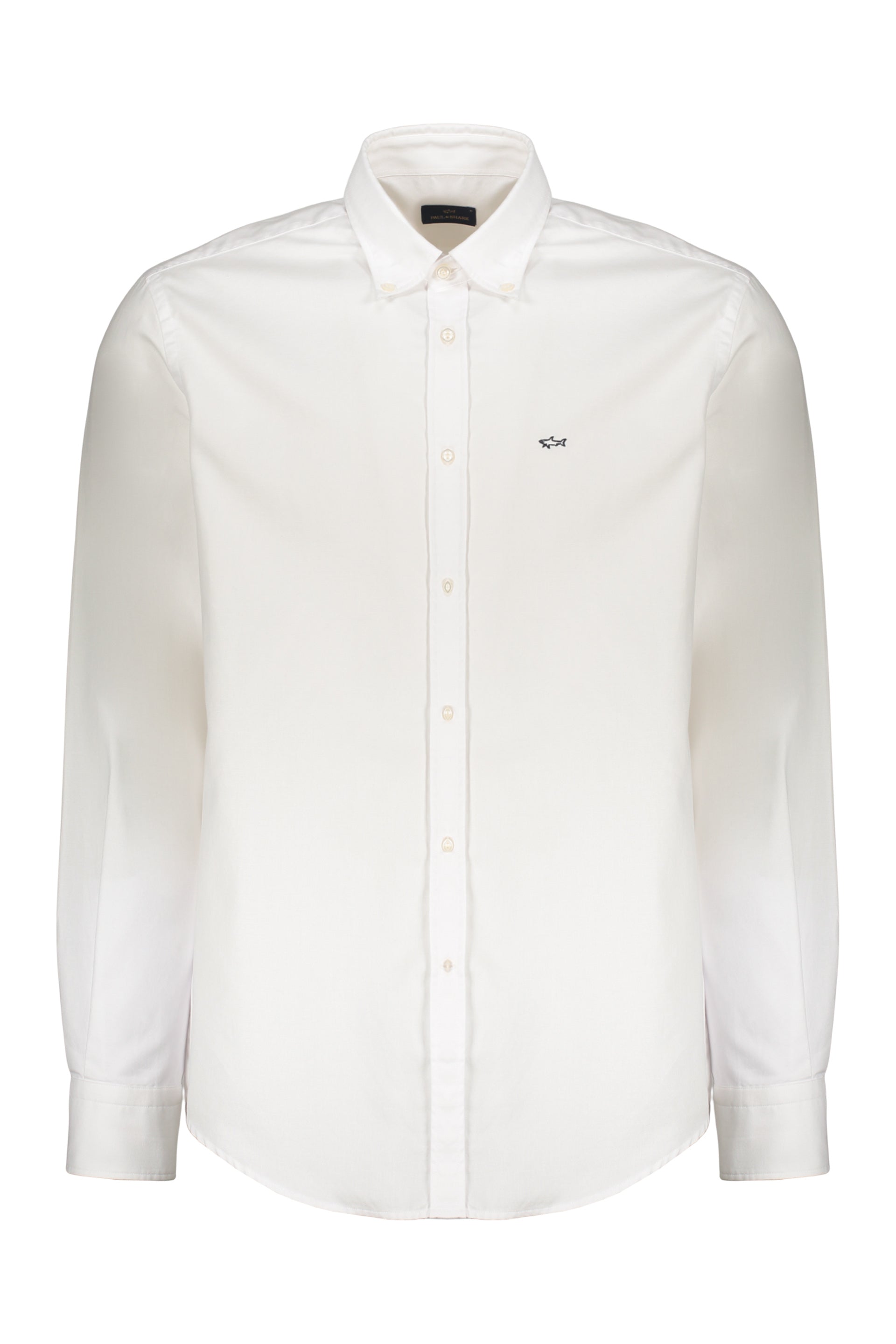 Elegant white shirt, lightweight and versatile