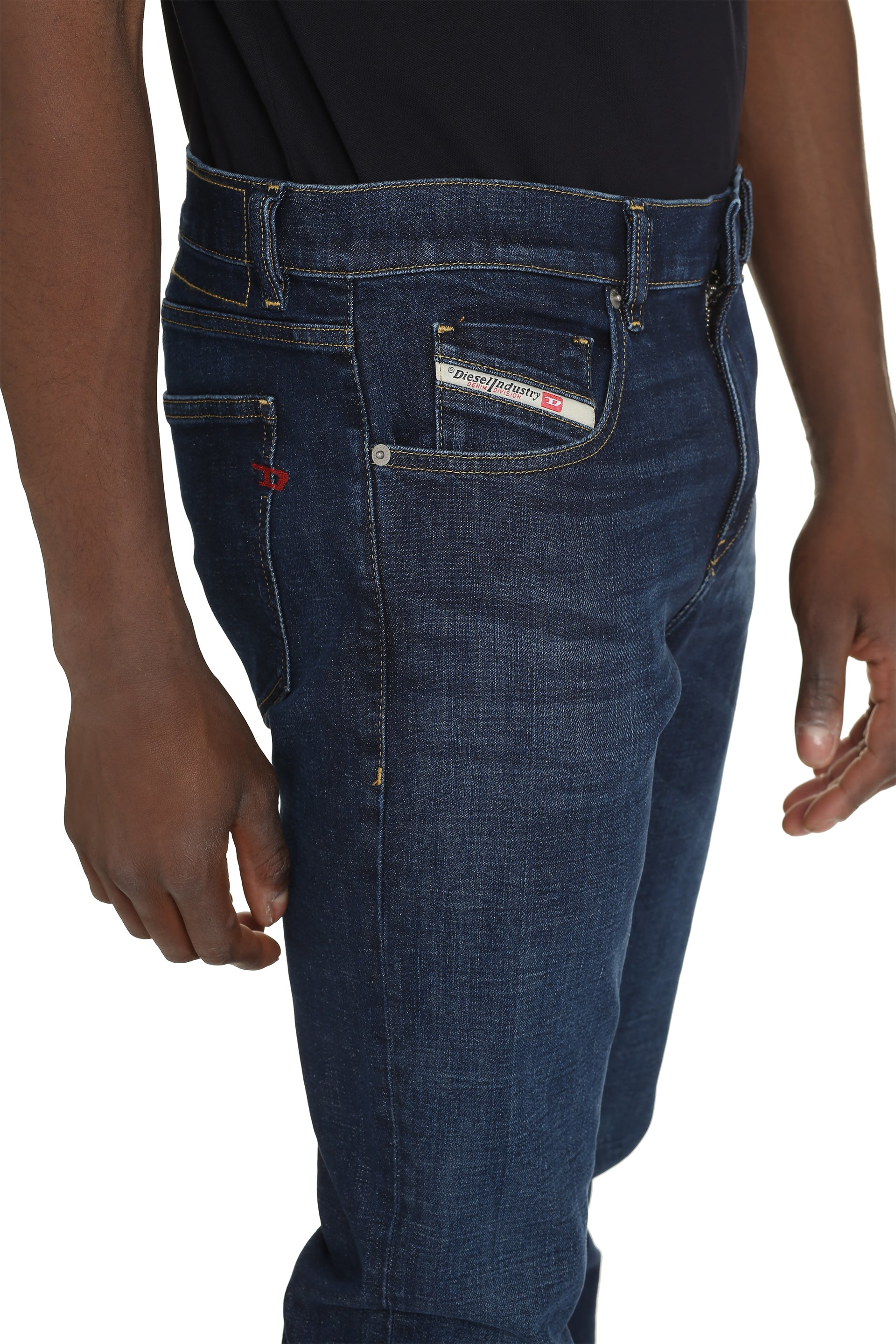 2019 D-Strukt slim fit jeans