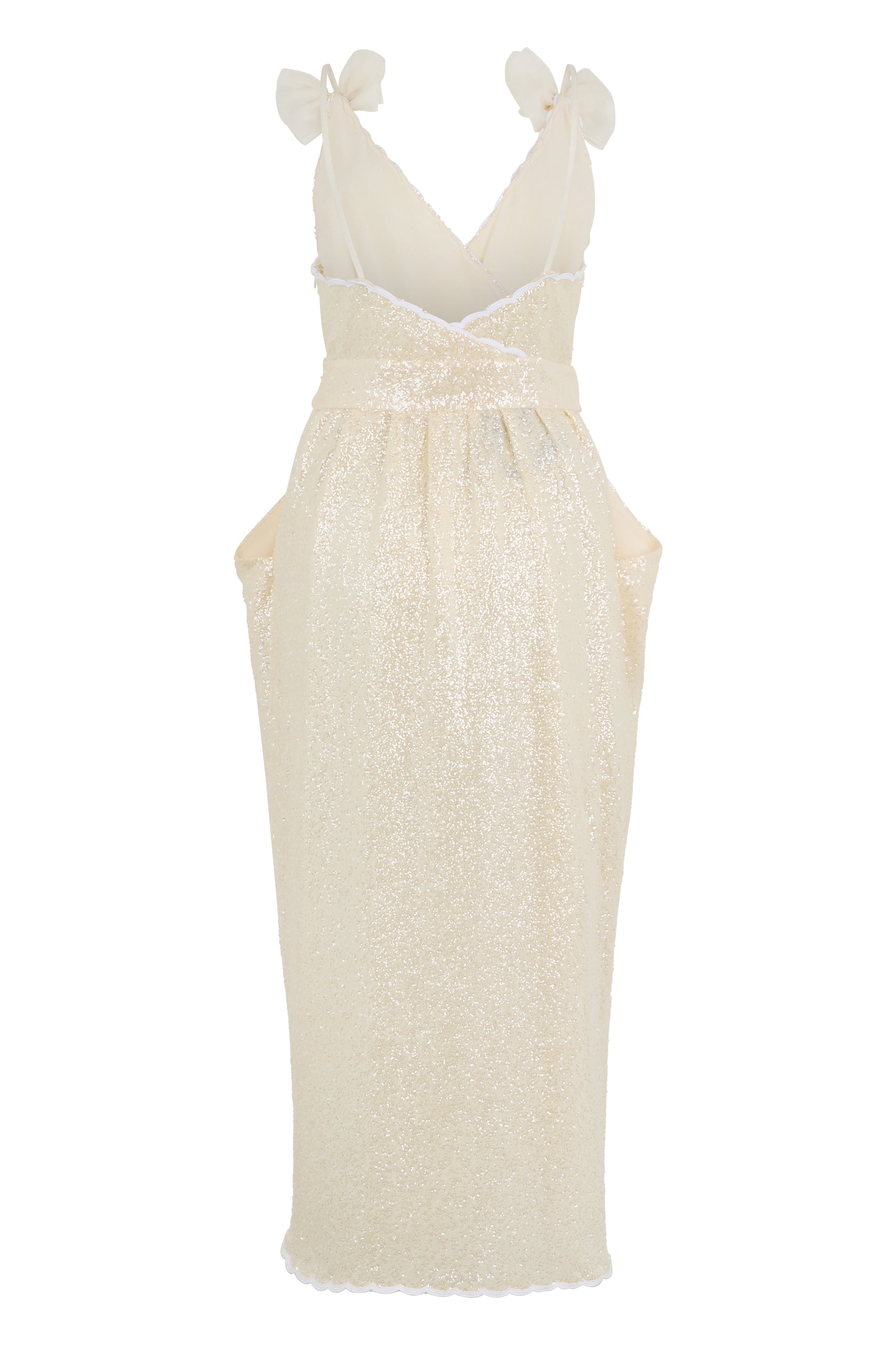 Dress in white cream color elegant with V-neck from refined design.