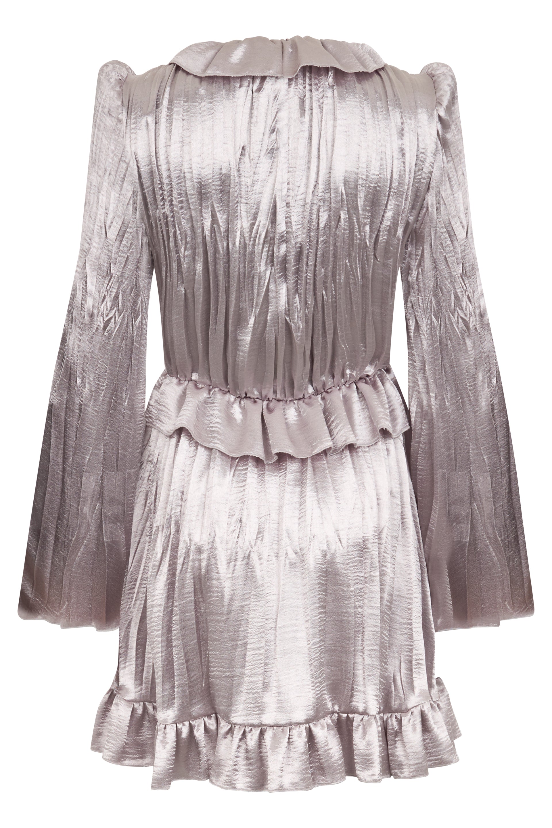 Elegant midi dress with long sleeves and silver fabric with satin effect.