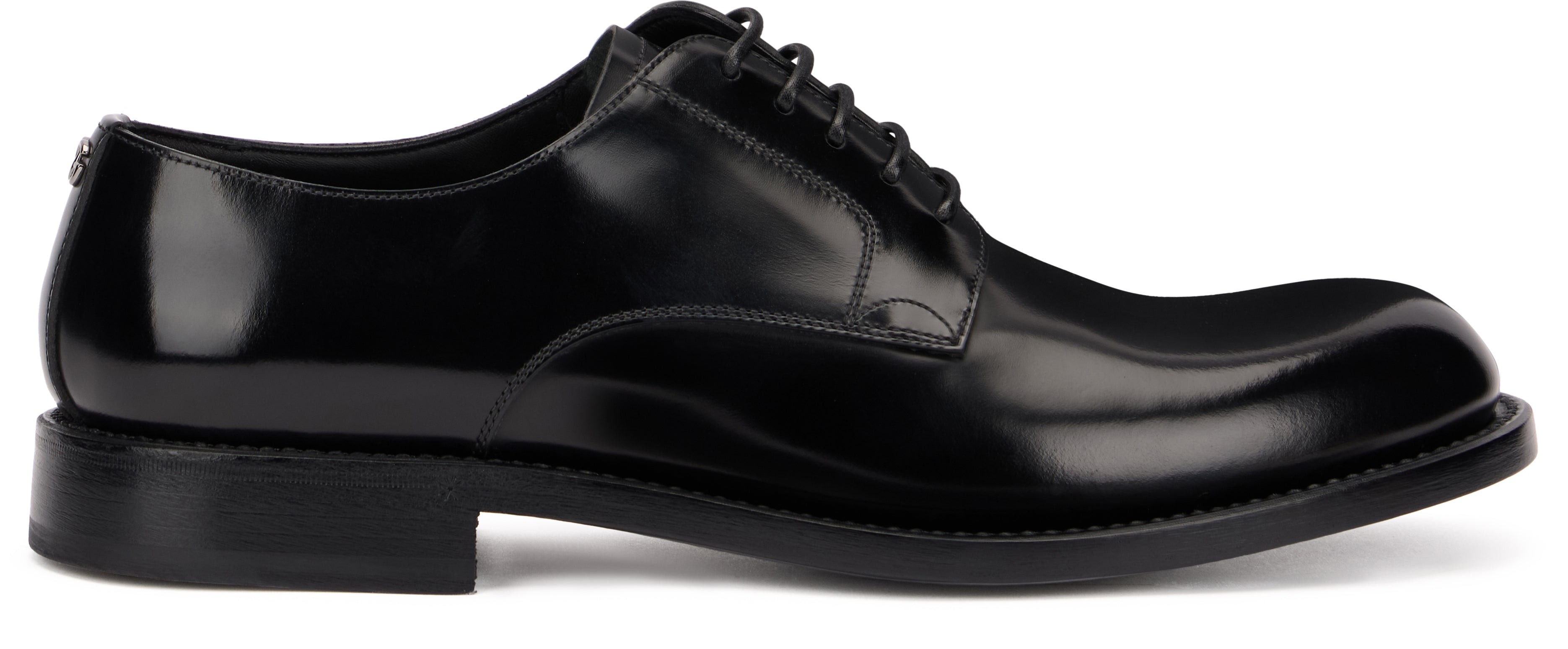 Derby moccasin in shiny leather