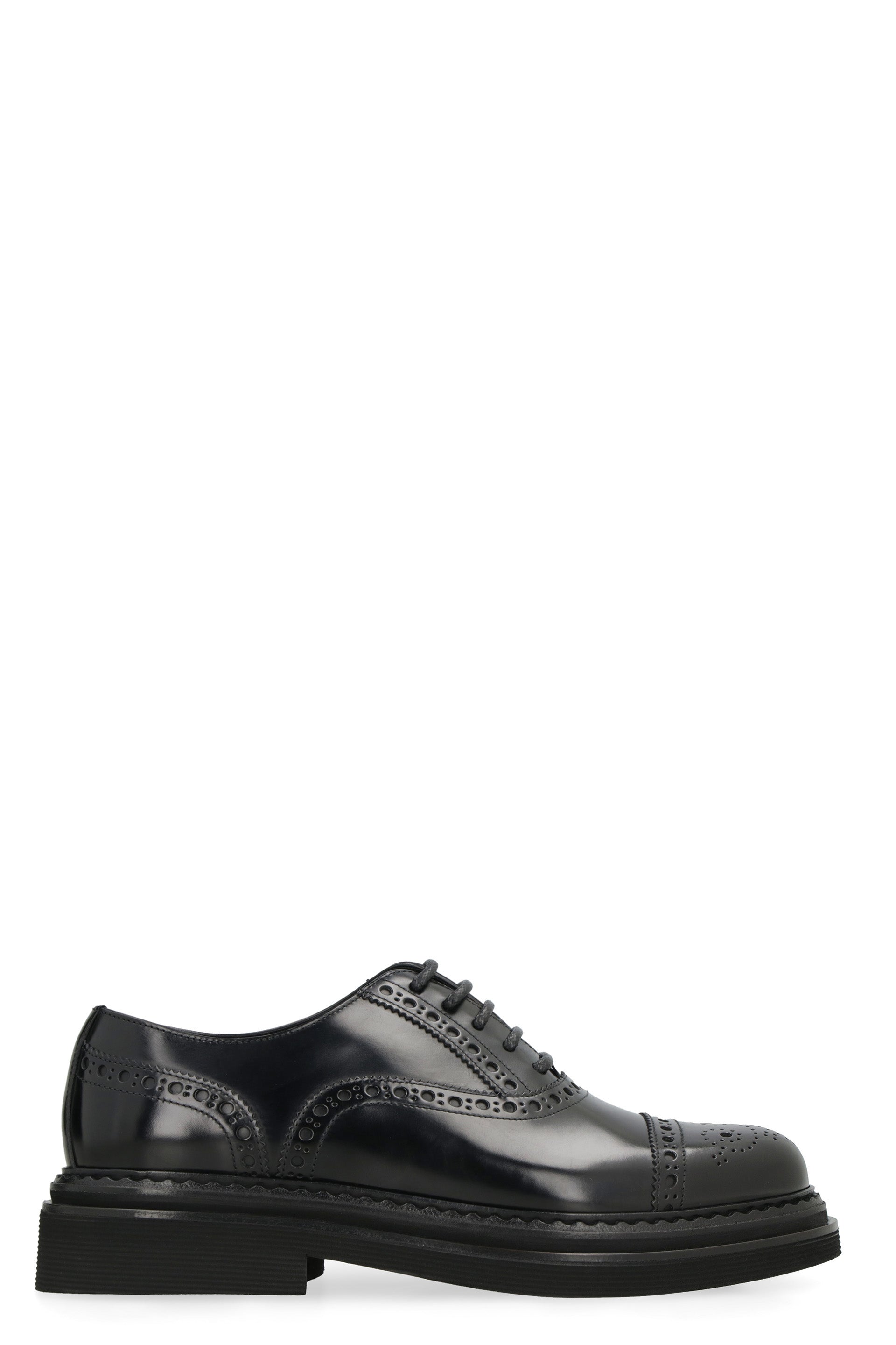 Leather lace-up shoes