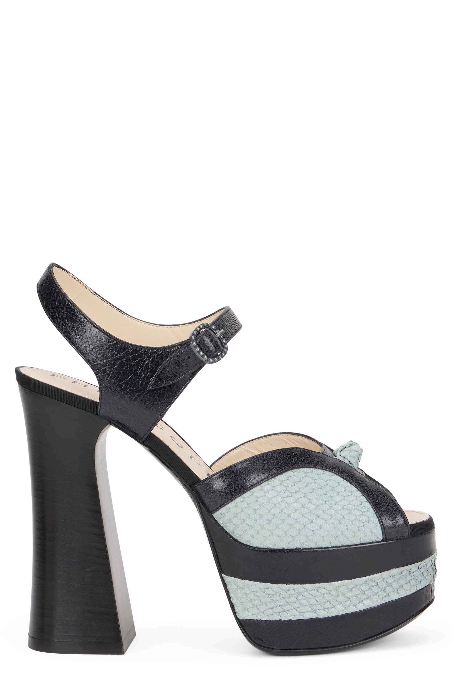 High-heeled sandal in shades of black and blue.