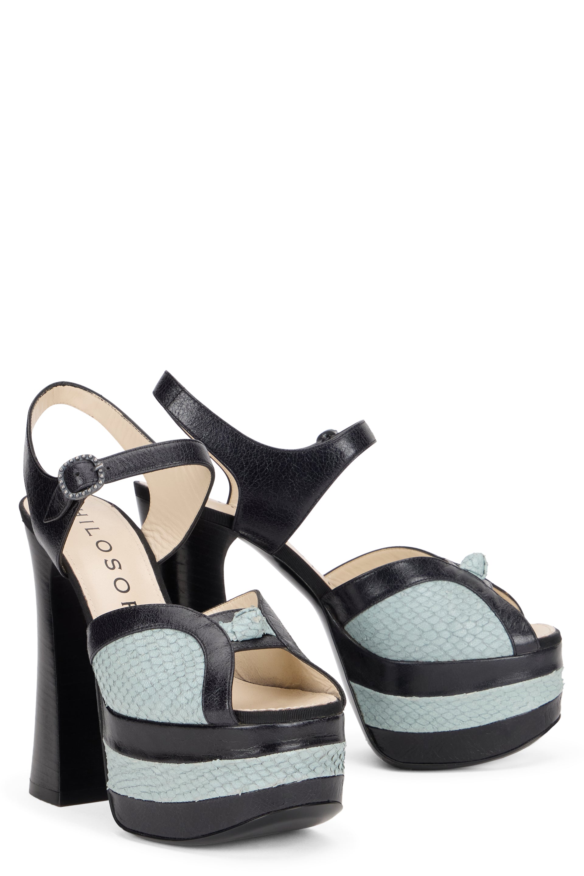 High-heeled sandal in shades of black and blue.