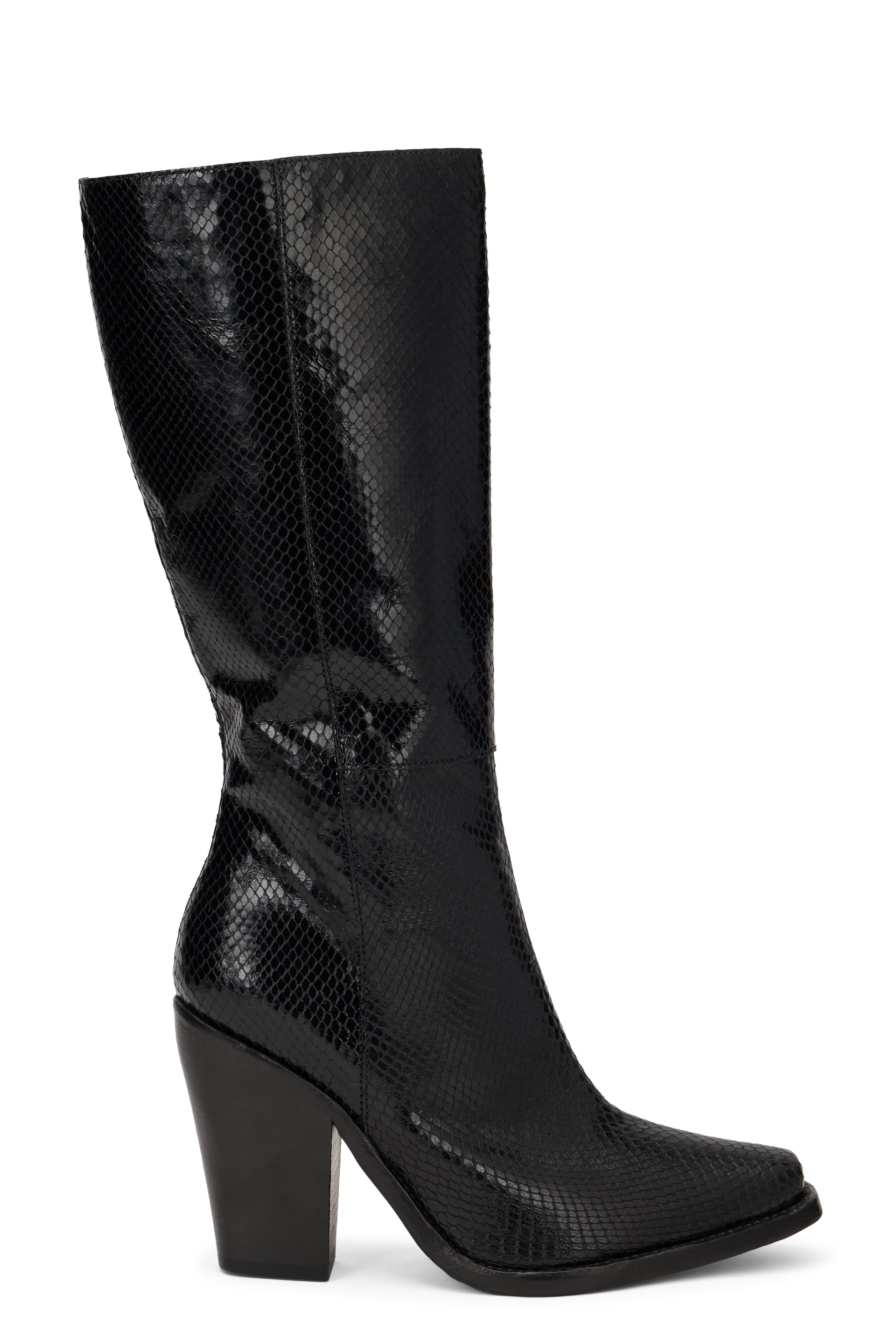 Black high leather boots with heels, elegant and versatile.