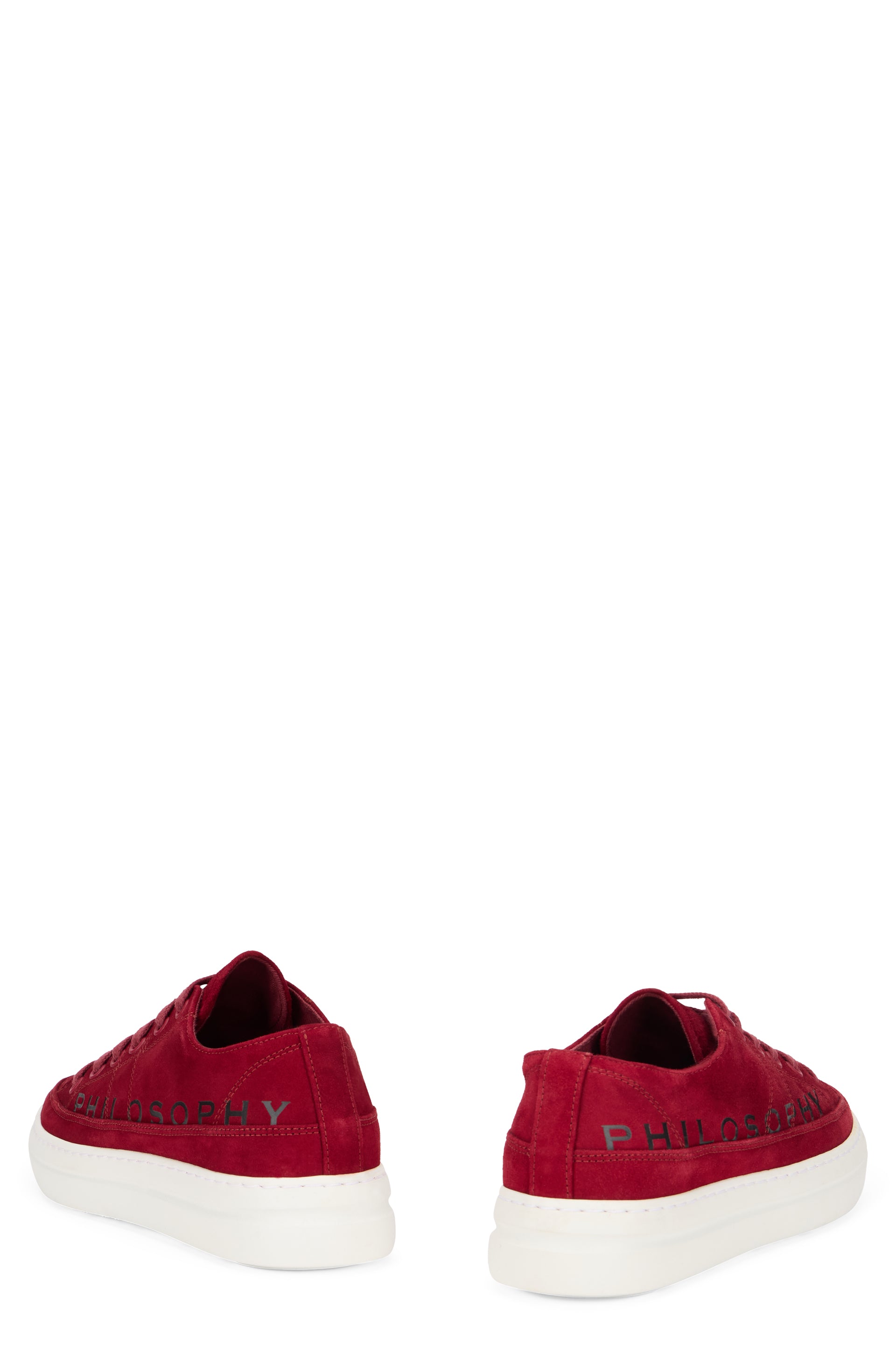 Red sneakers of high quality, guaranteed comfort.