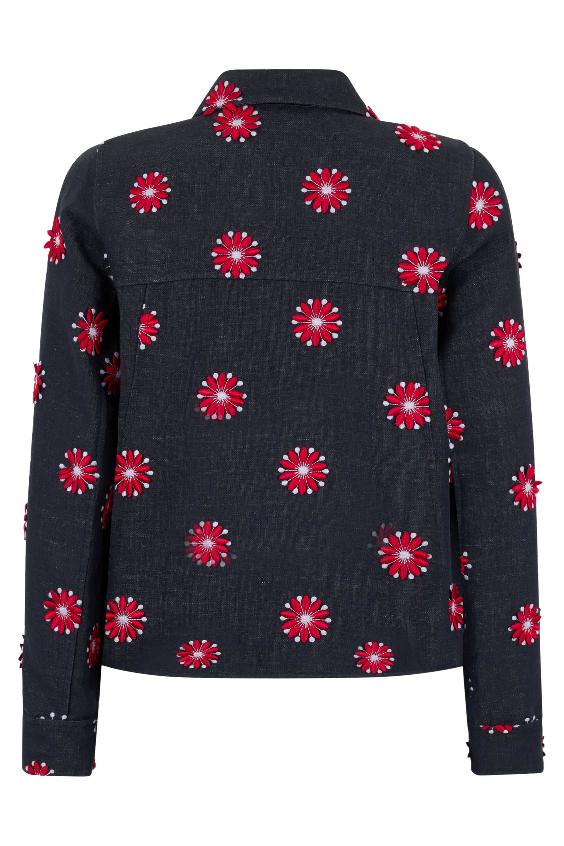 Shirt with elegant floral pattern.