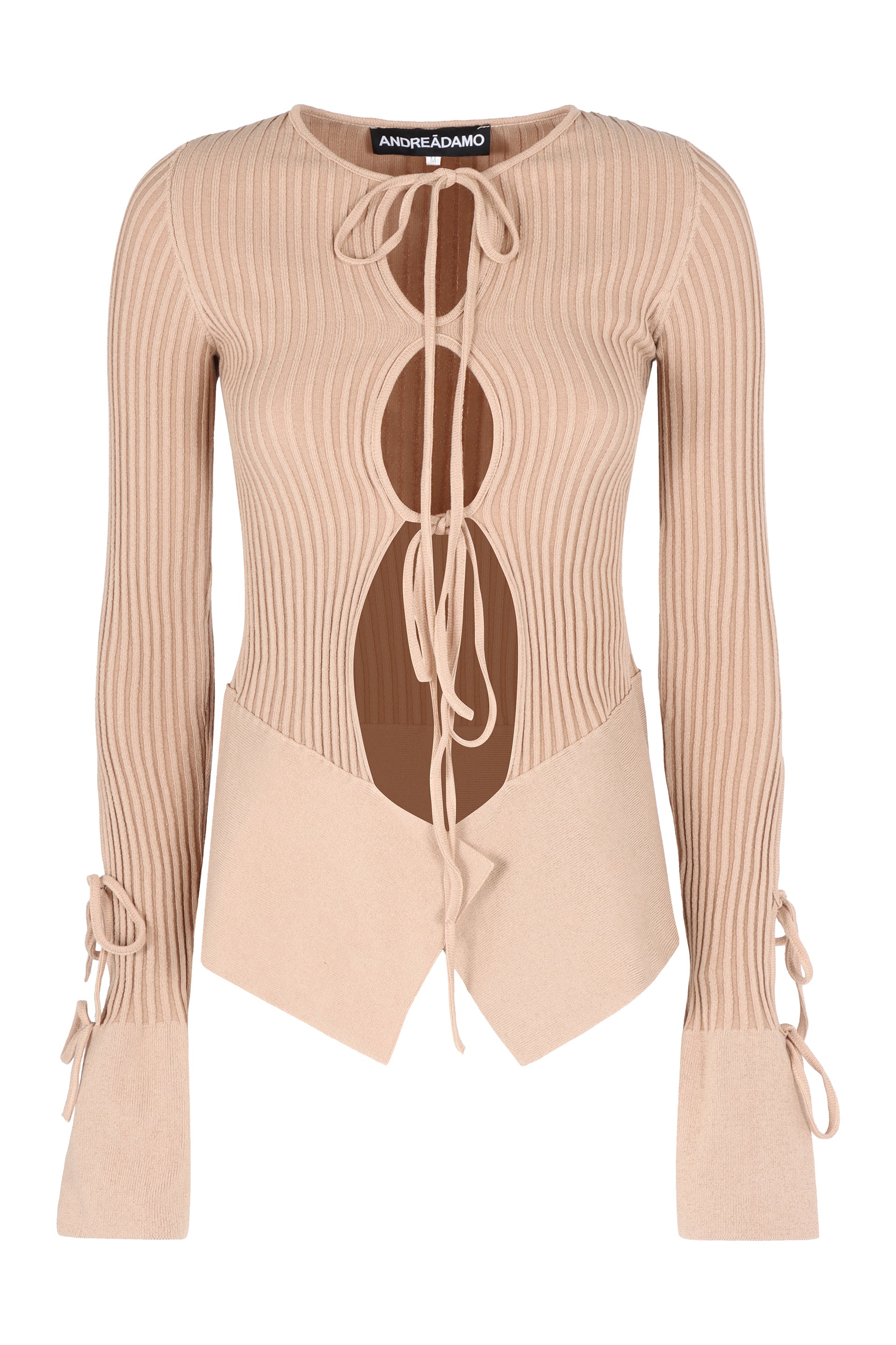 Long sleeve crop top<br />Ribbed knit top