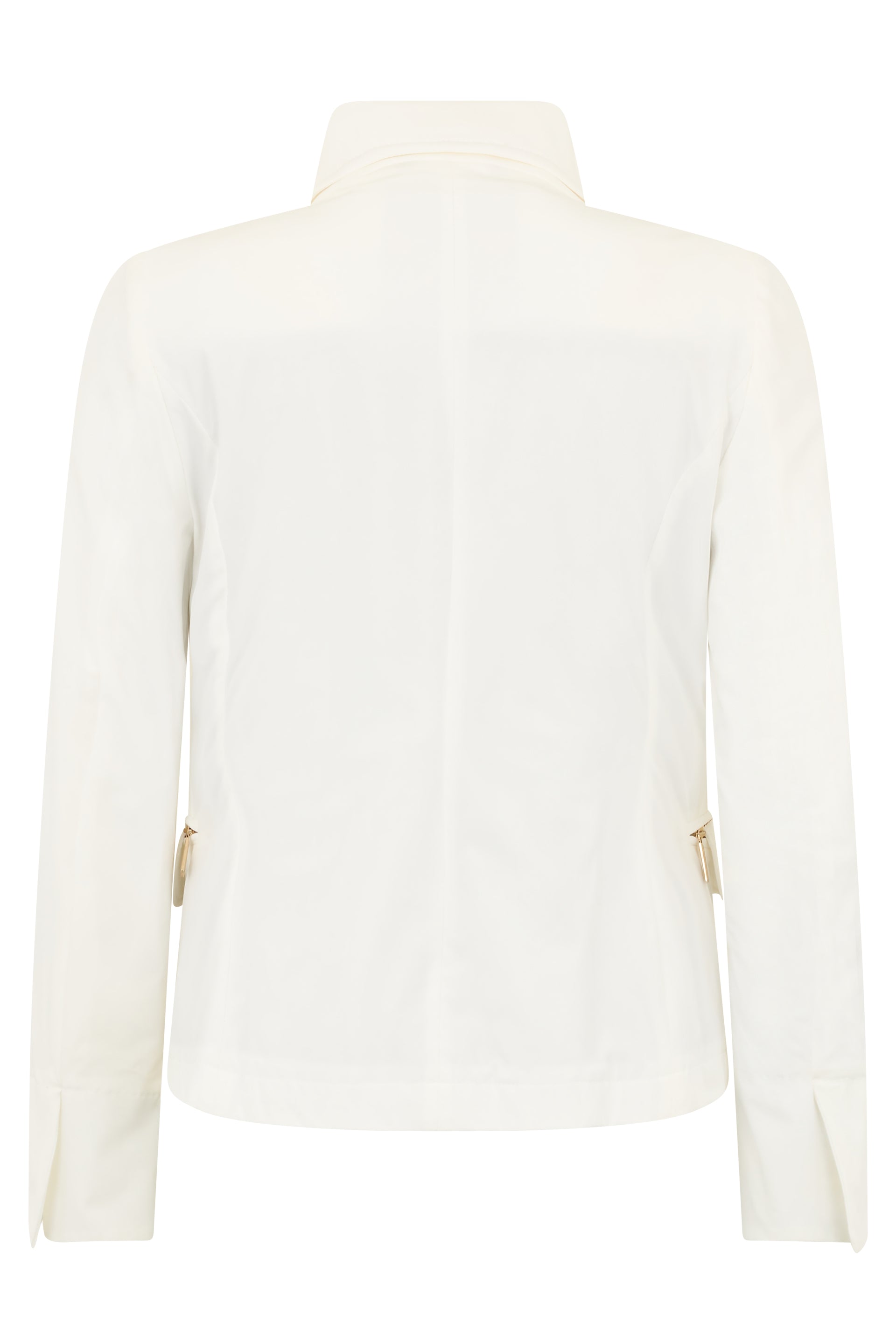 Elegant white jacket with pockets and buttons.