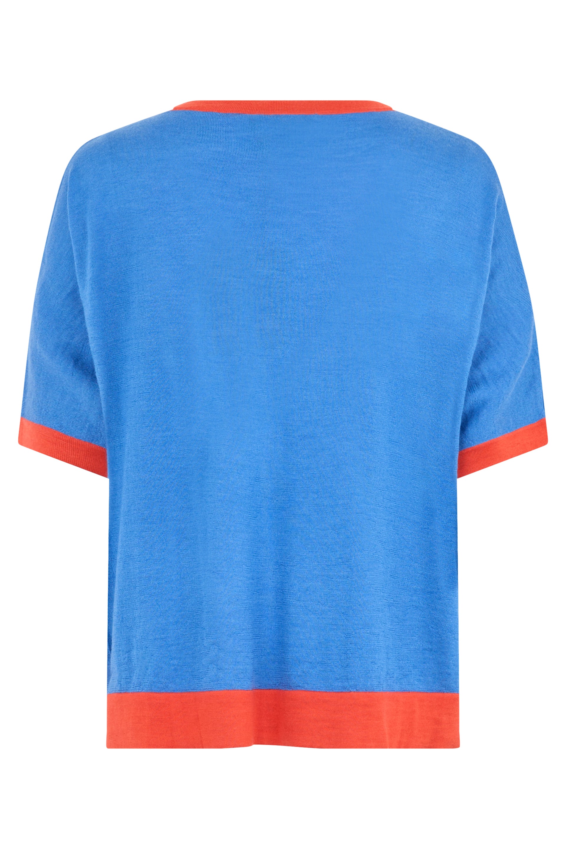 Blue short-sleeve T-shirt, casual and versatile.