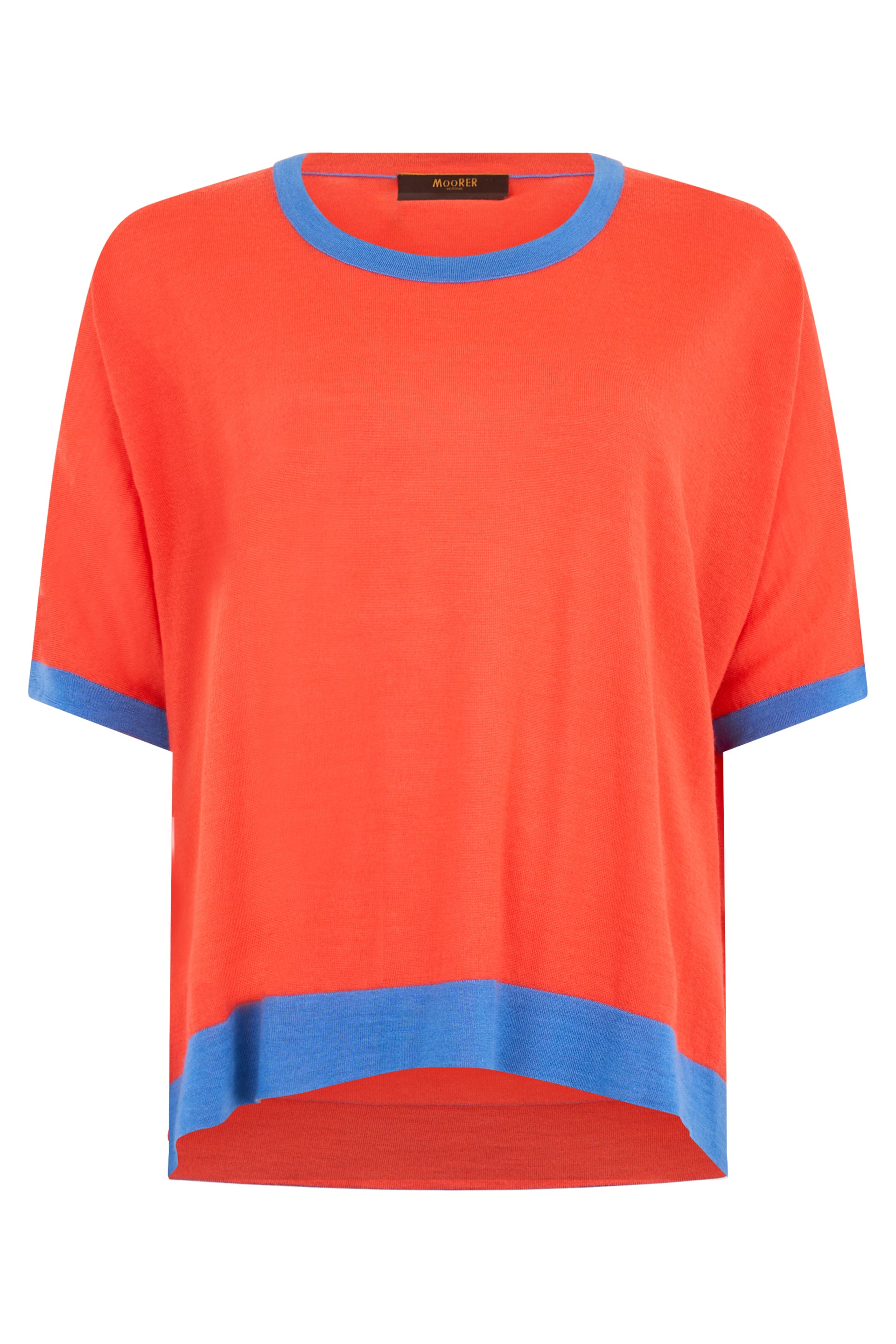 Orange t-shirt with blue details in casual and versatile design.