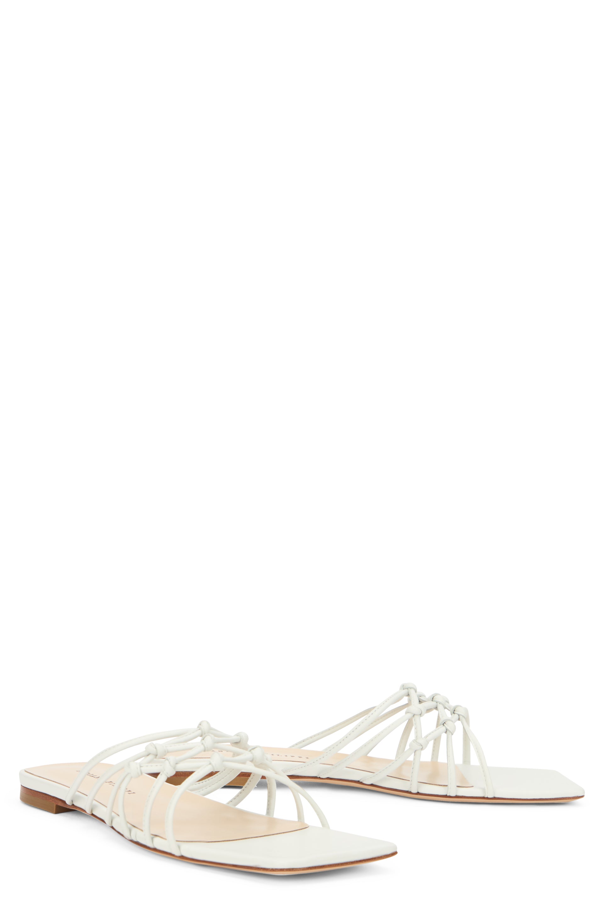 Elegant white versatile sandal for any occasion.