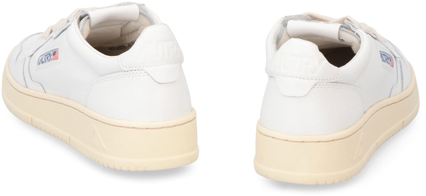 Medalist low-top sneakers