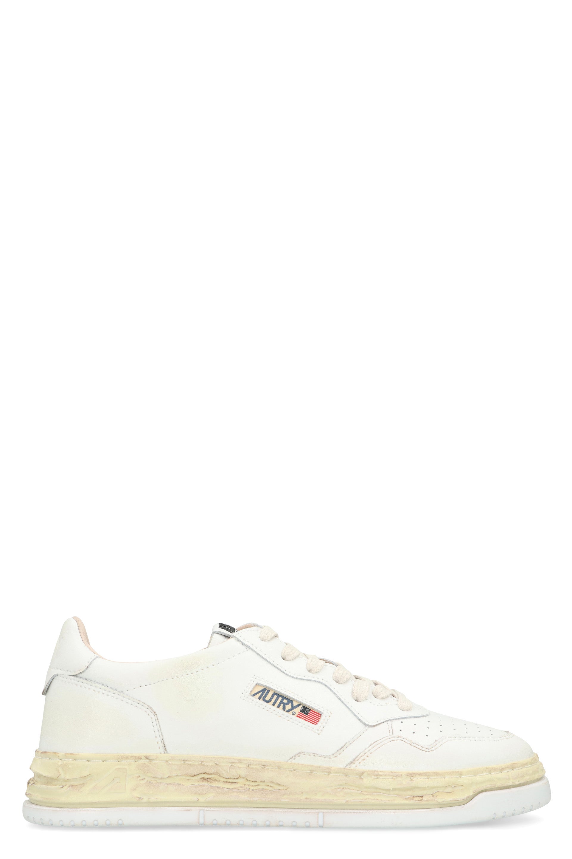 Medalist low-top sneakers