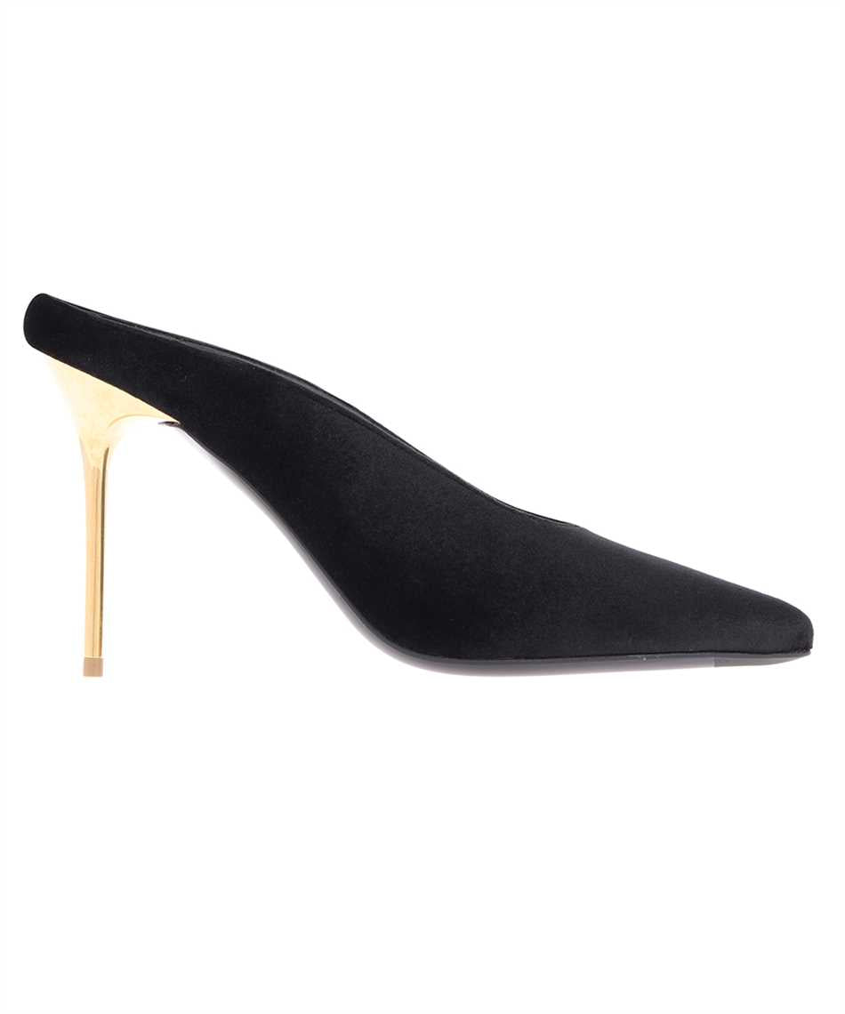Velvet pumps