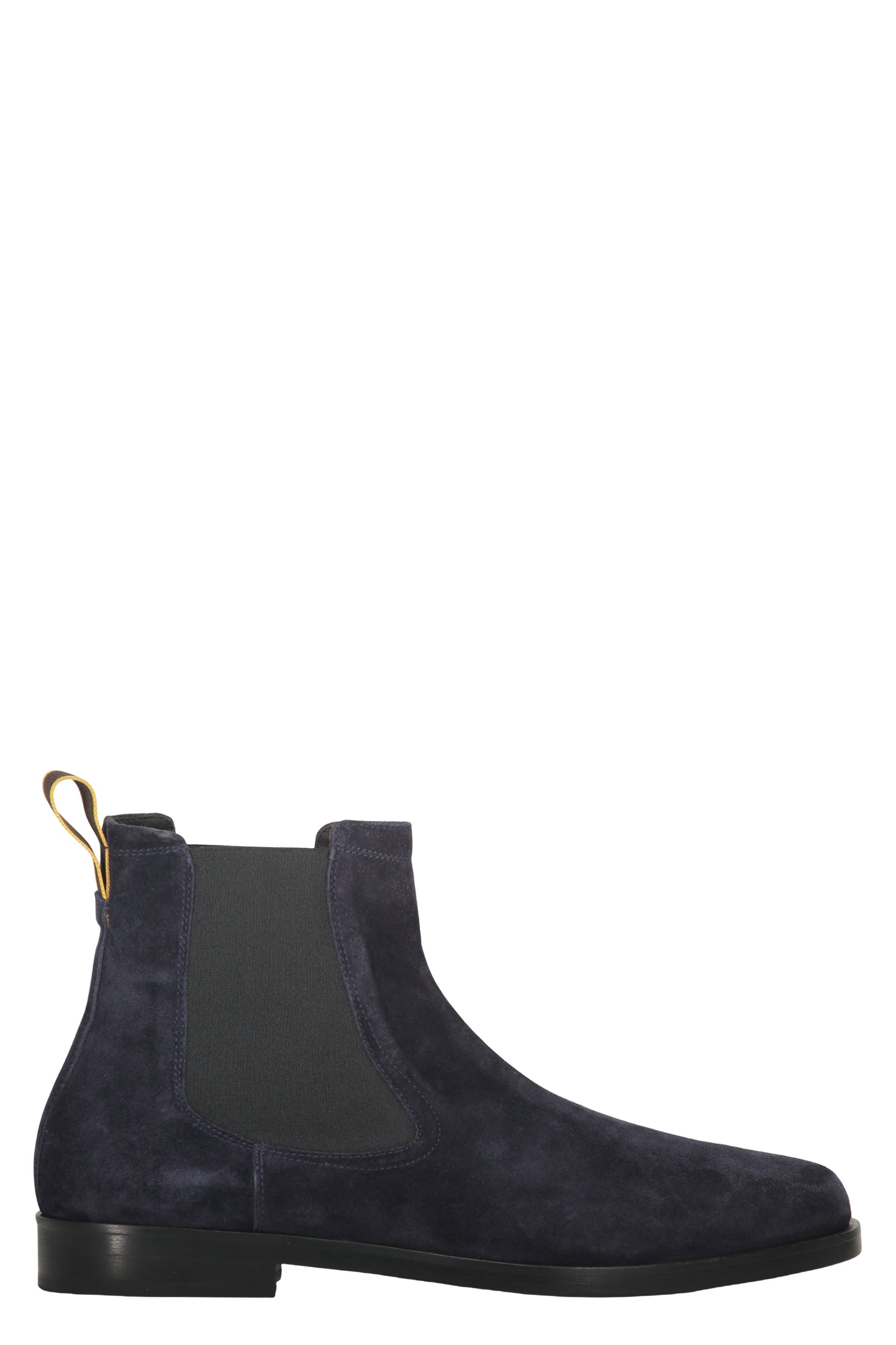 Chelsea boots in leather