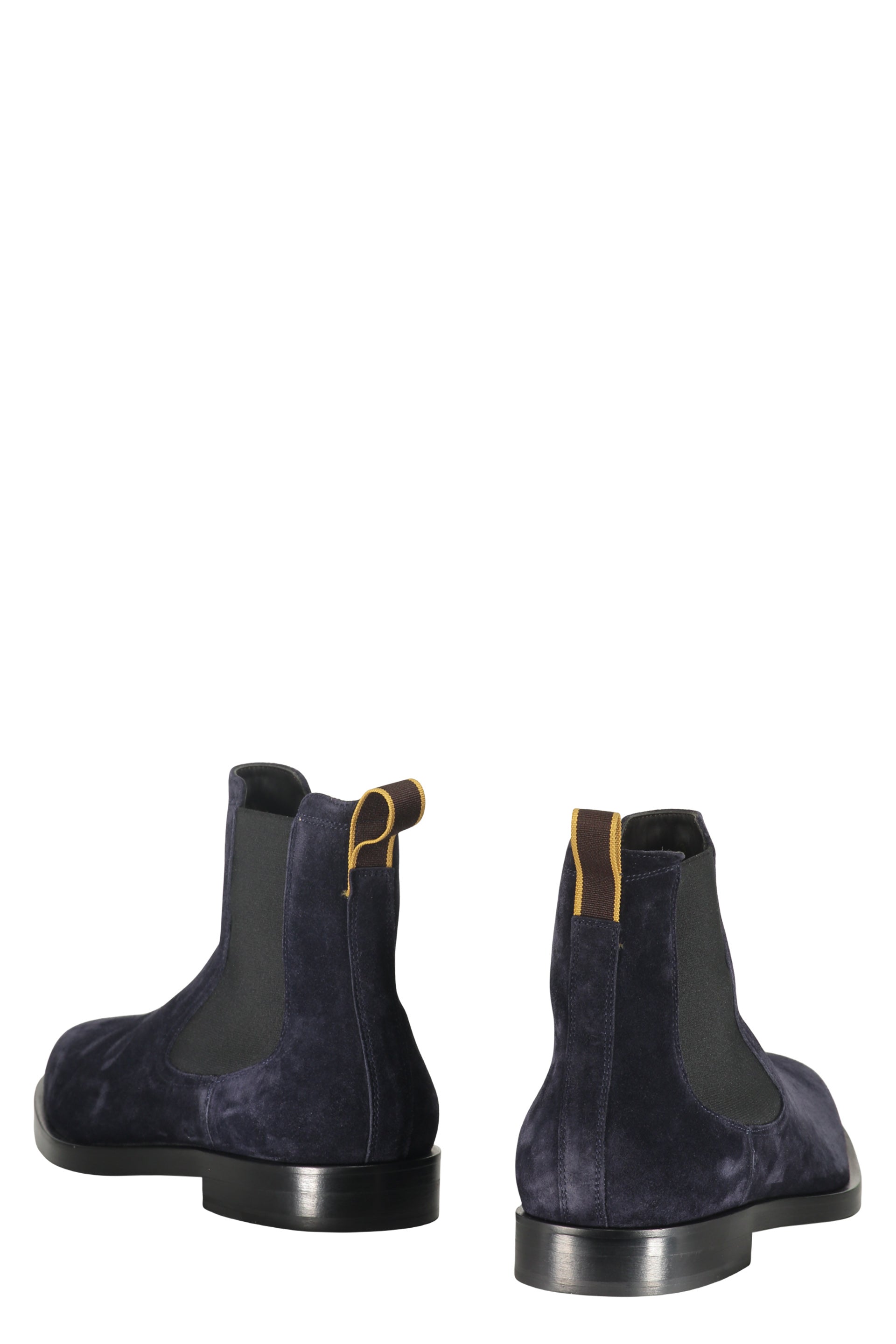 Chelsea boots in leather