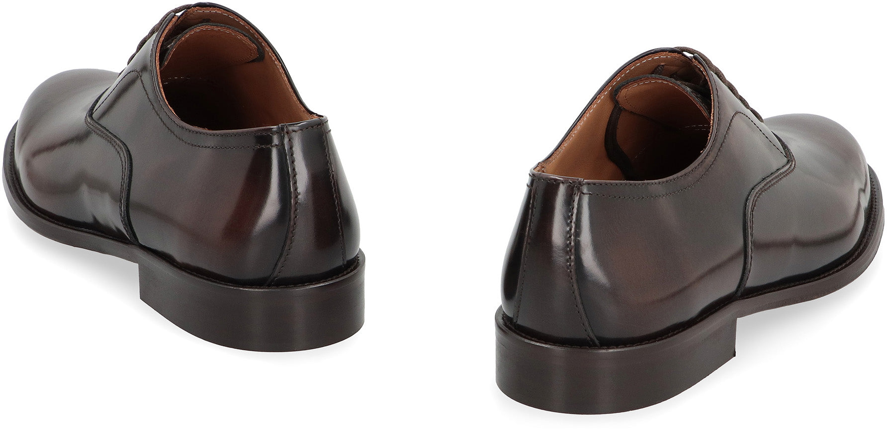 Leather lace-up shoes