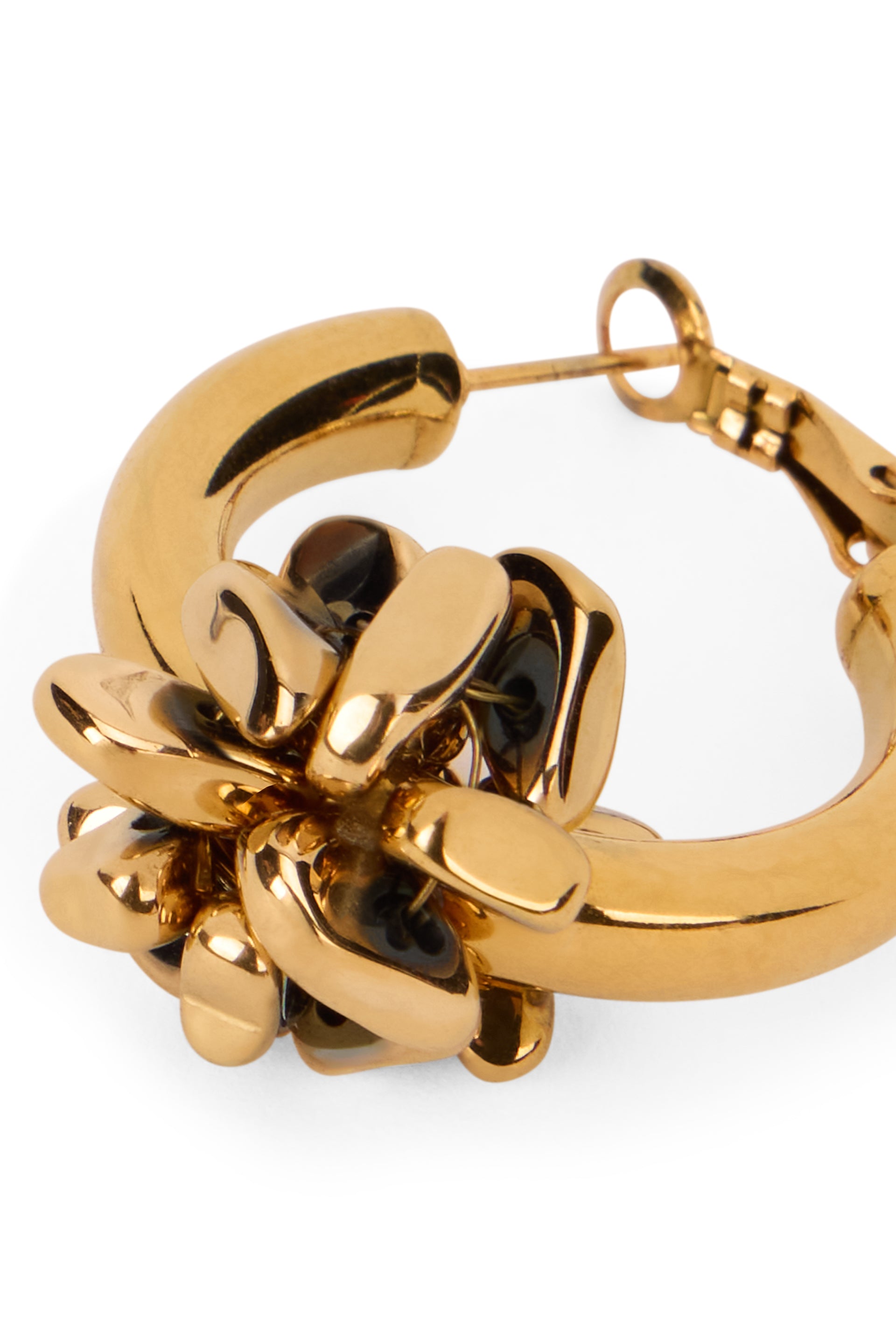 Elegant and versatile golden hoop earrings.