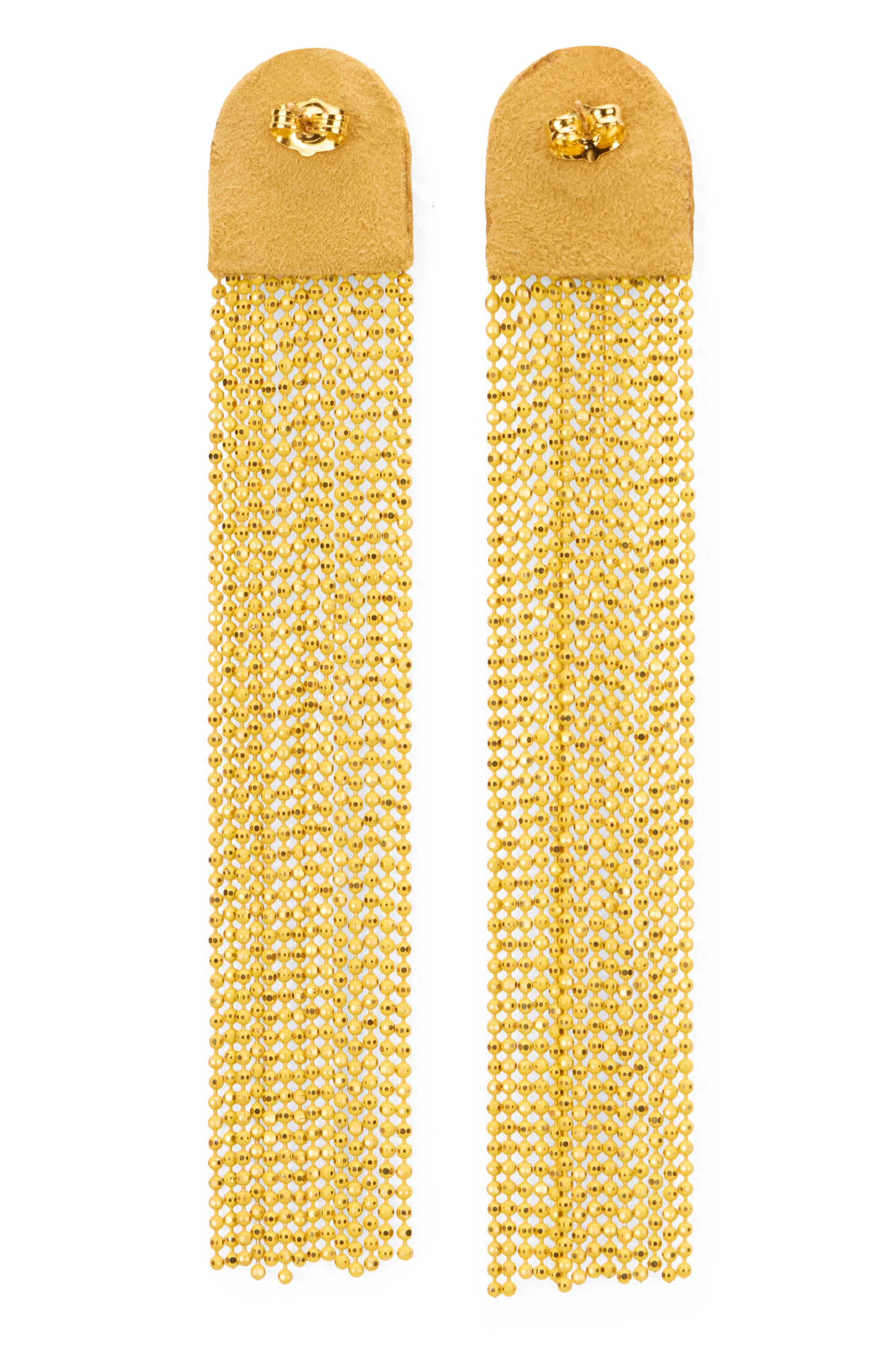Gold dangling earrings with refined and chic design.