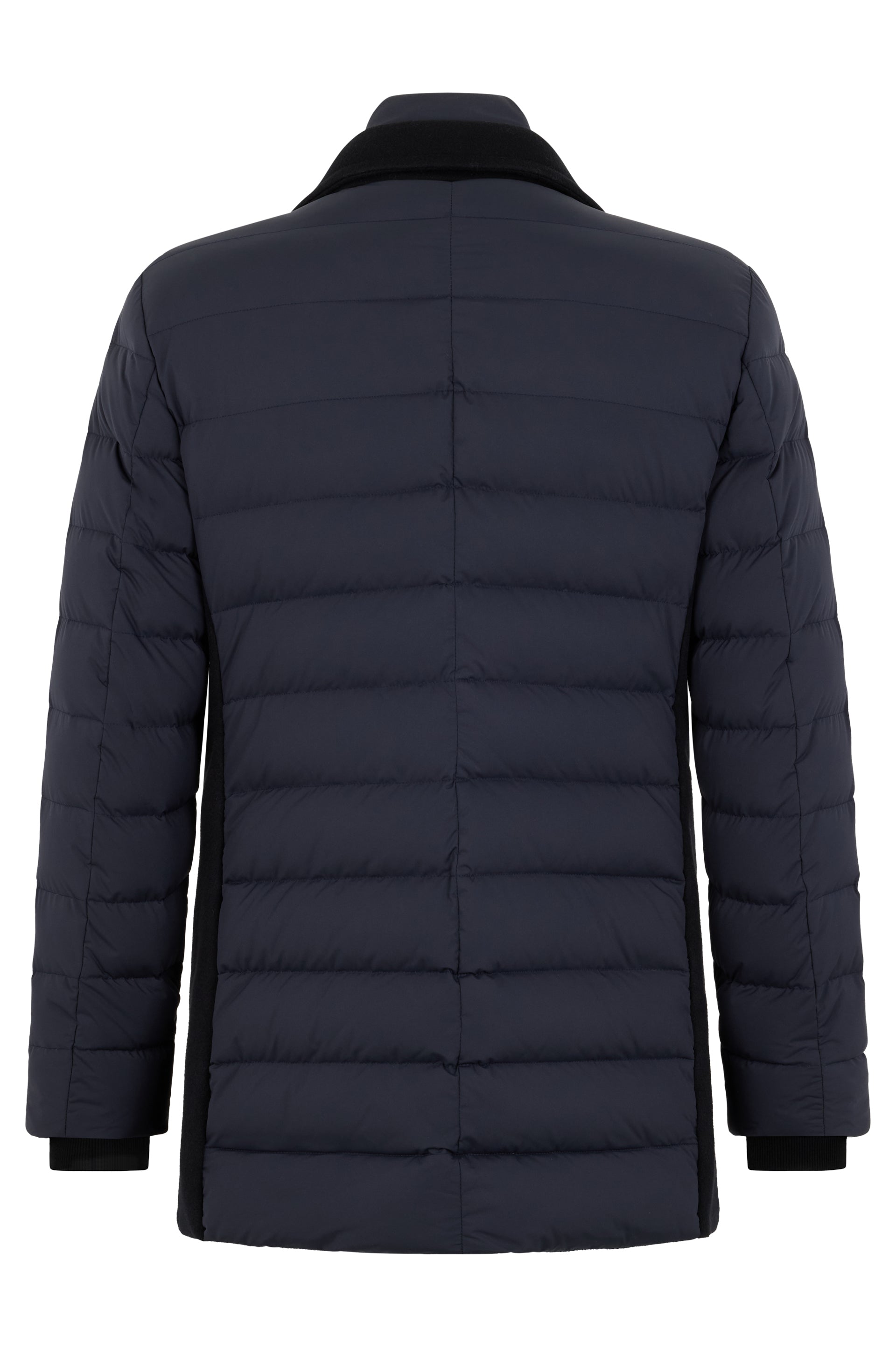 Elegant winter jacket with padded sleeves