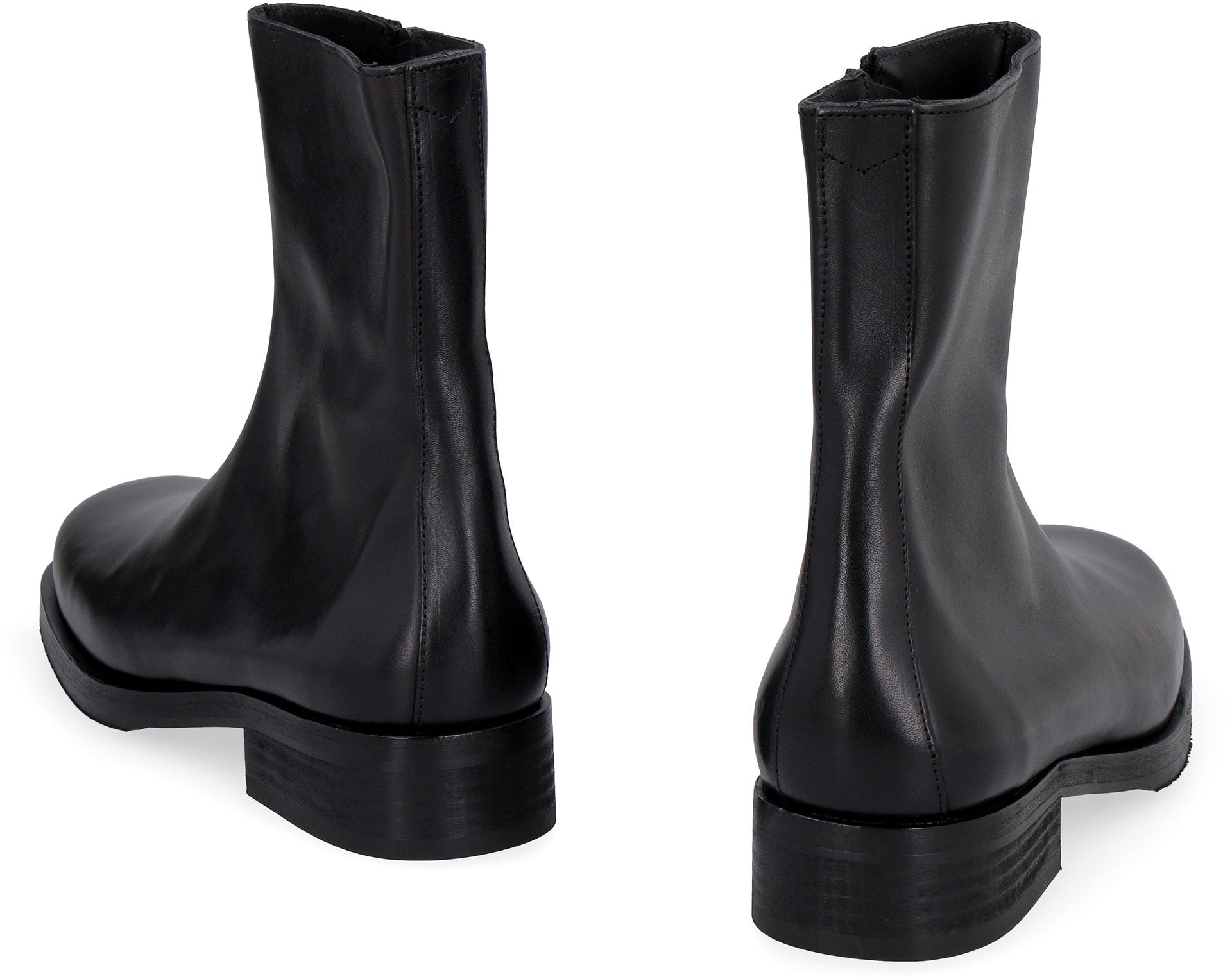 Camion leather ankle boots