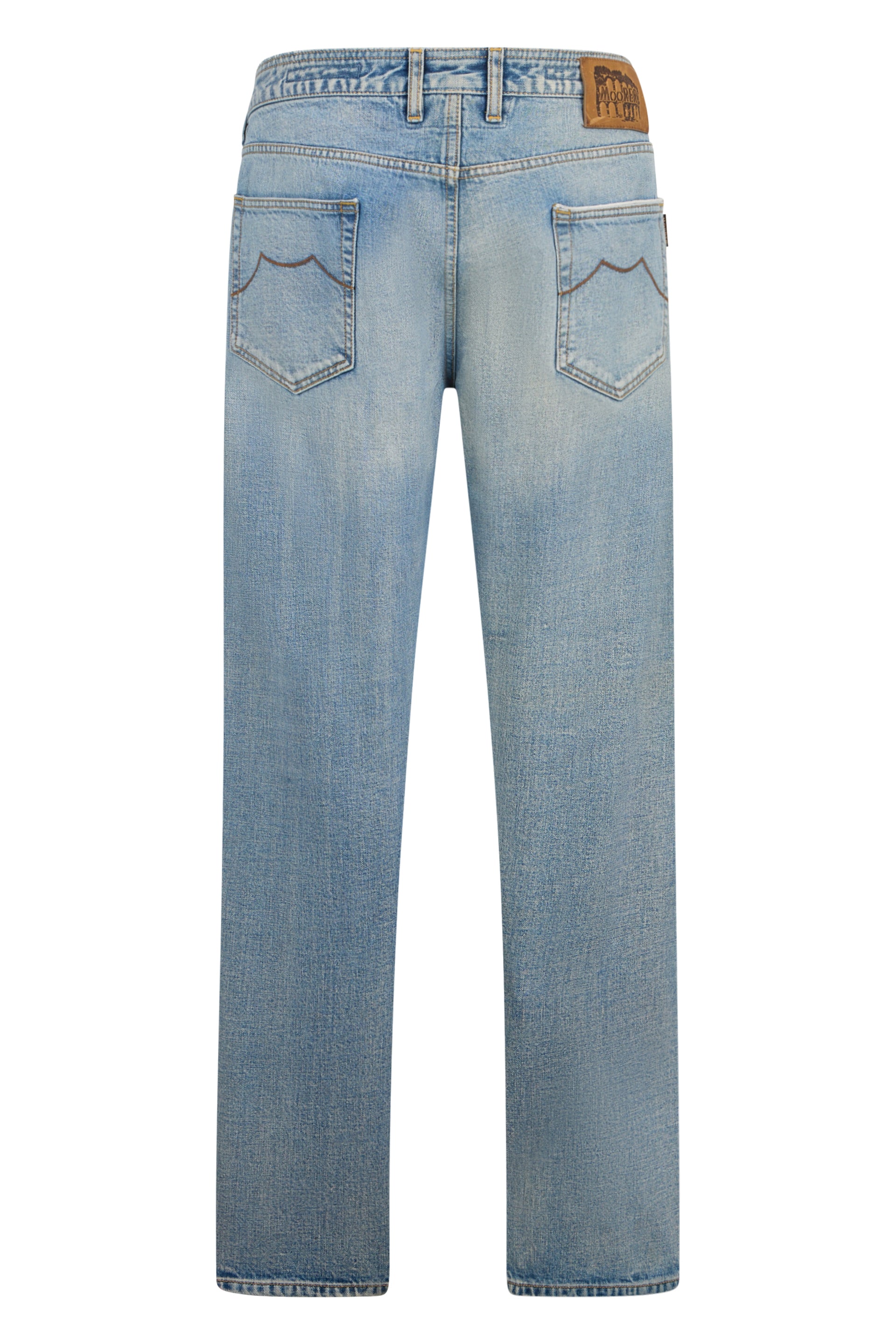 Light classic jeans with pockets in casual style.