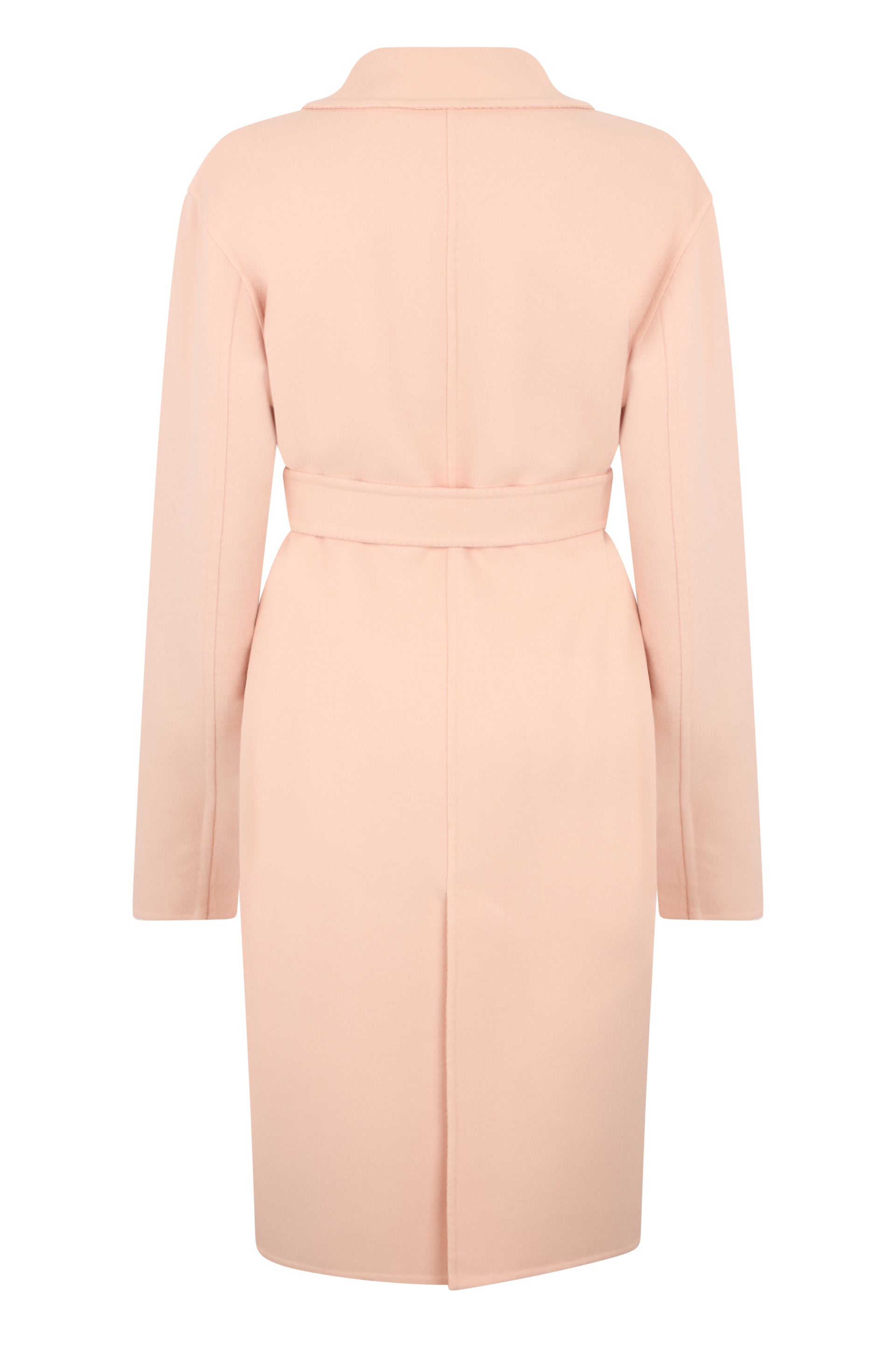 Pink delicate robe: comfort and elegance at home