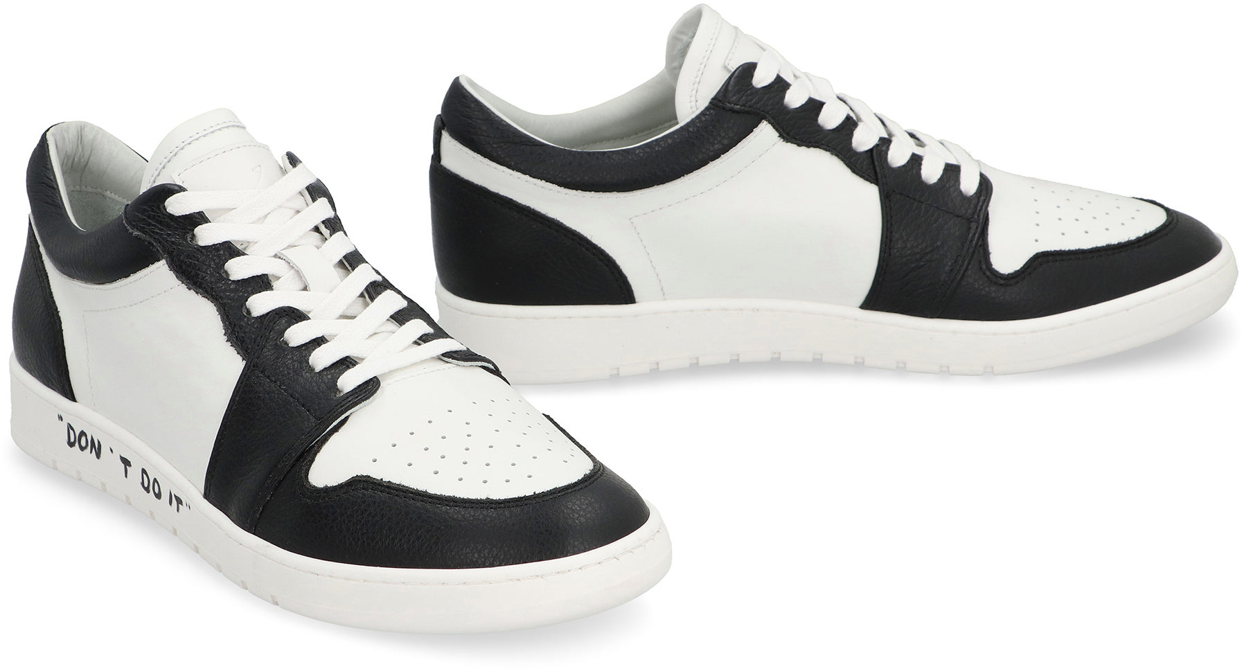 Leather low-top sneakers