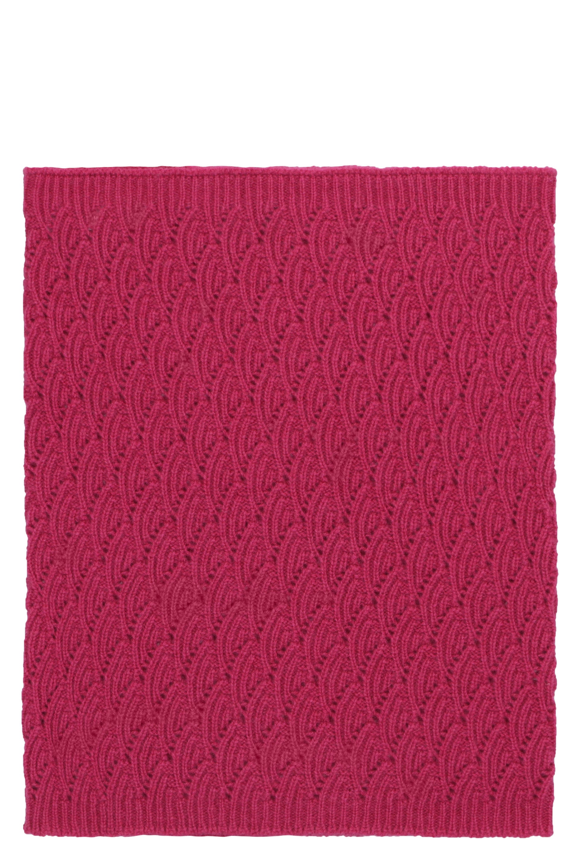 Knit collar