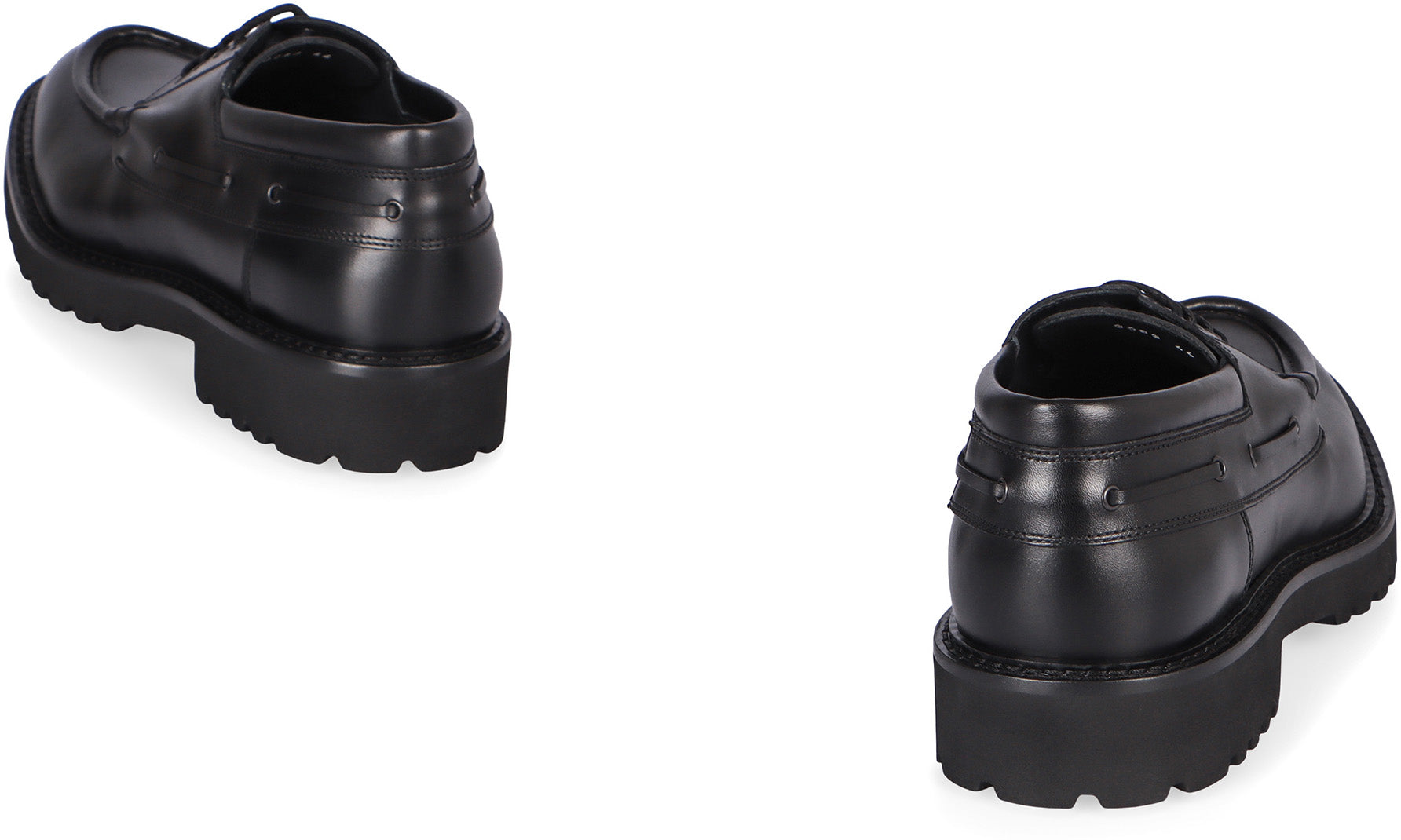 Leather lace-up shoes