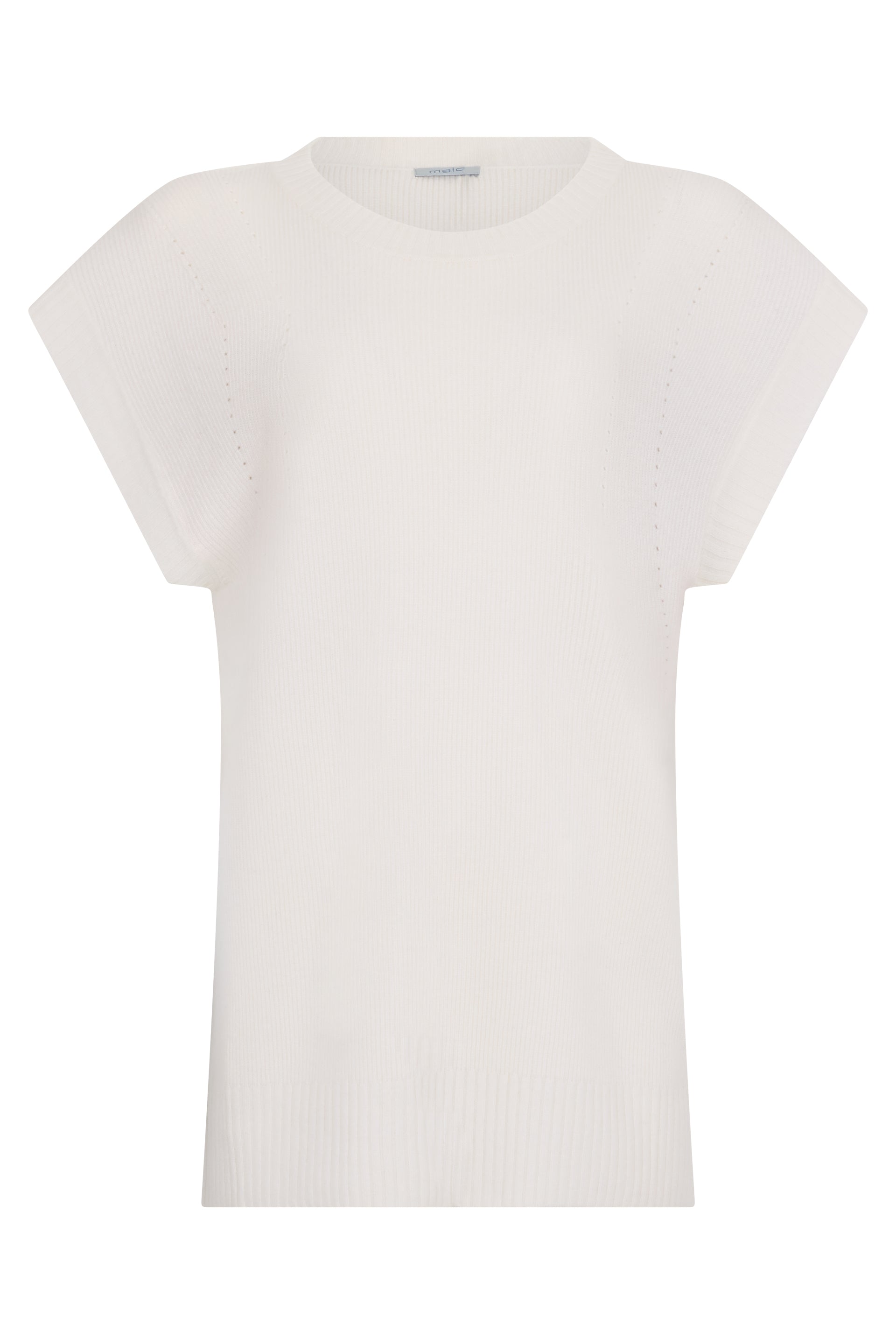 White sweater with sleeves perfect for a refined look.