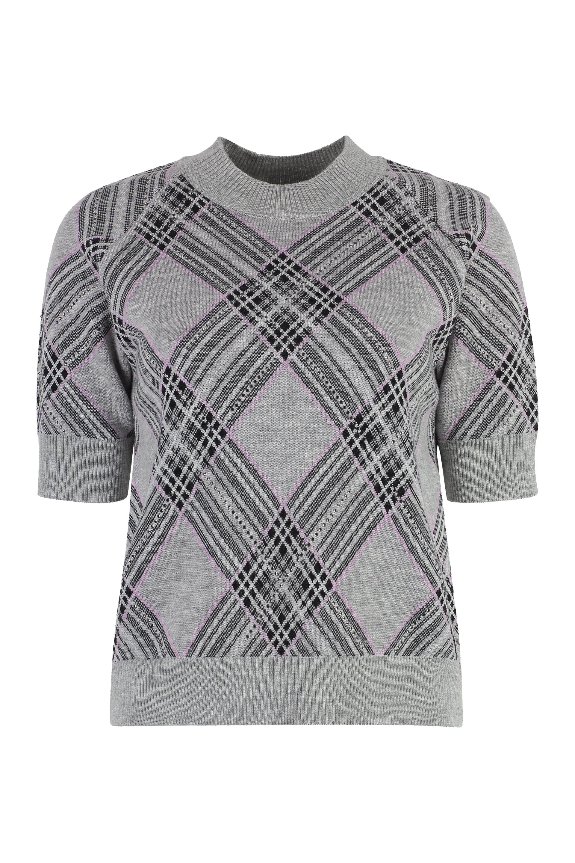 Short sleeve sweater