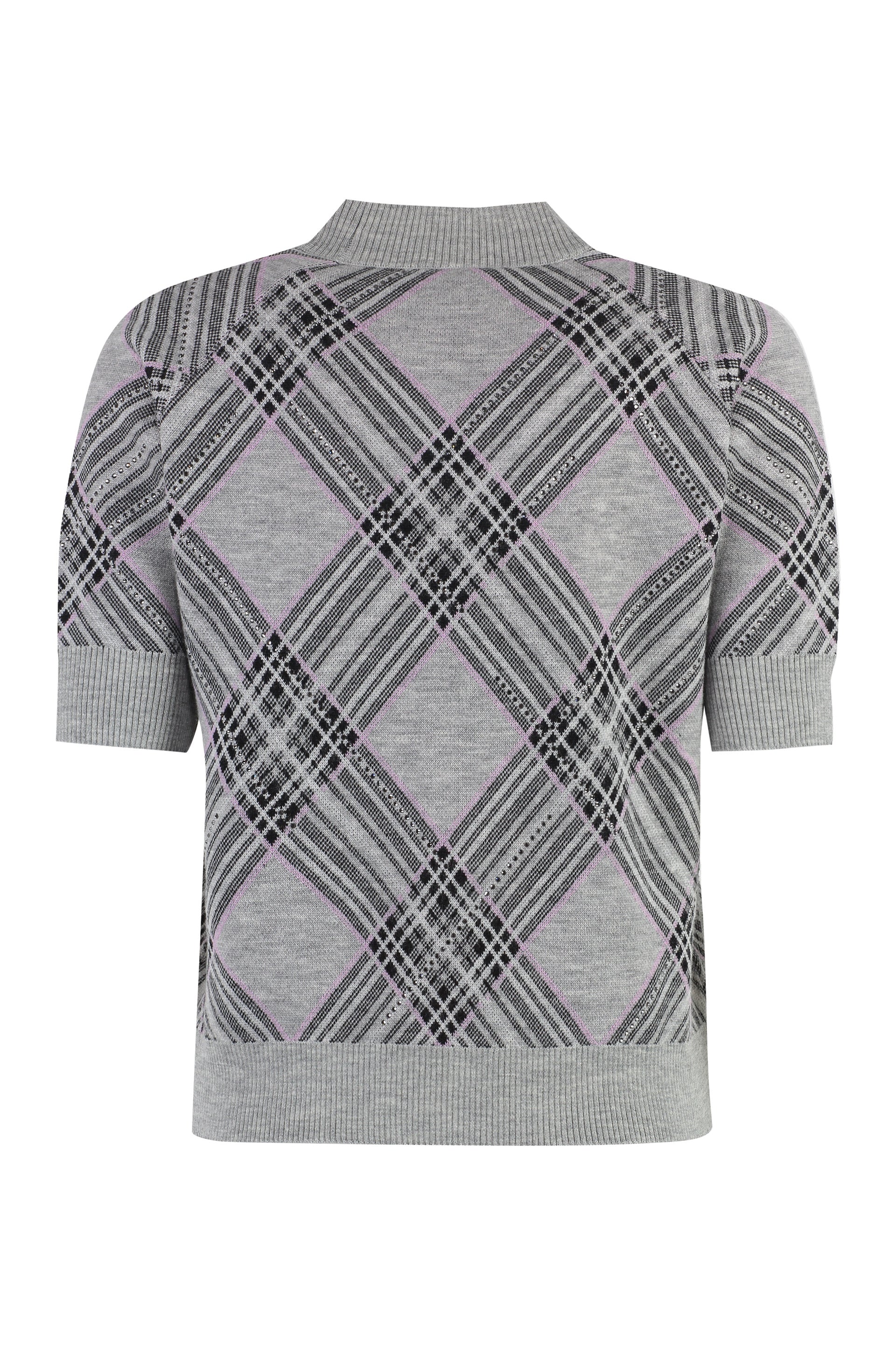 Short sleeve sweater