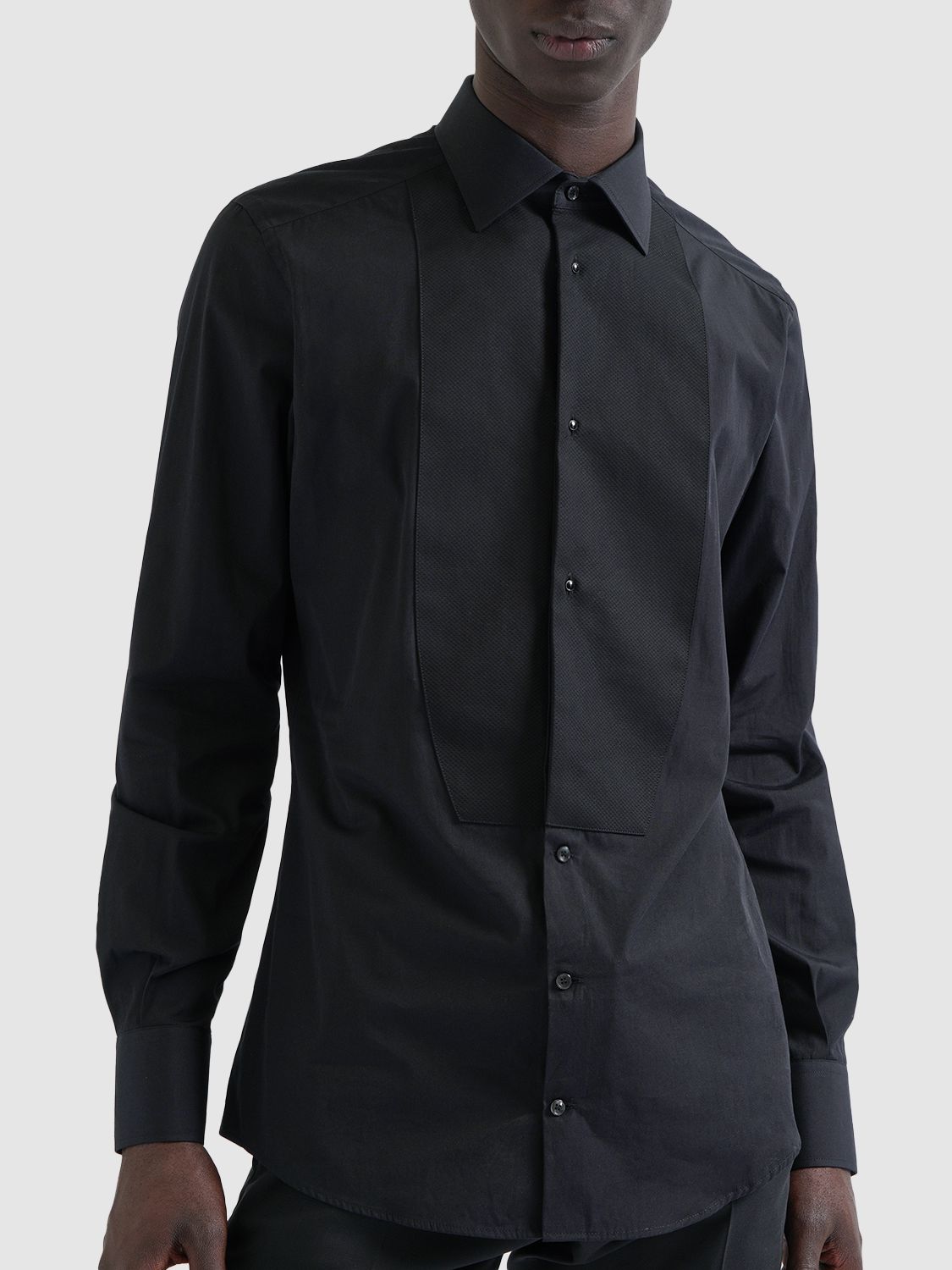 Elegant black shirt with classic collar
