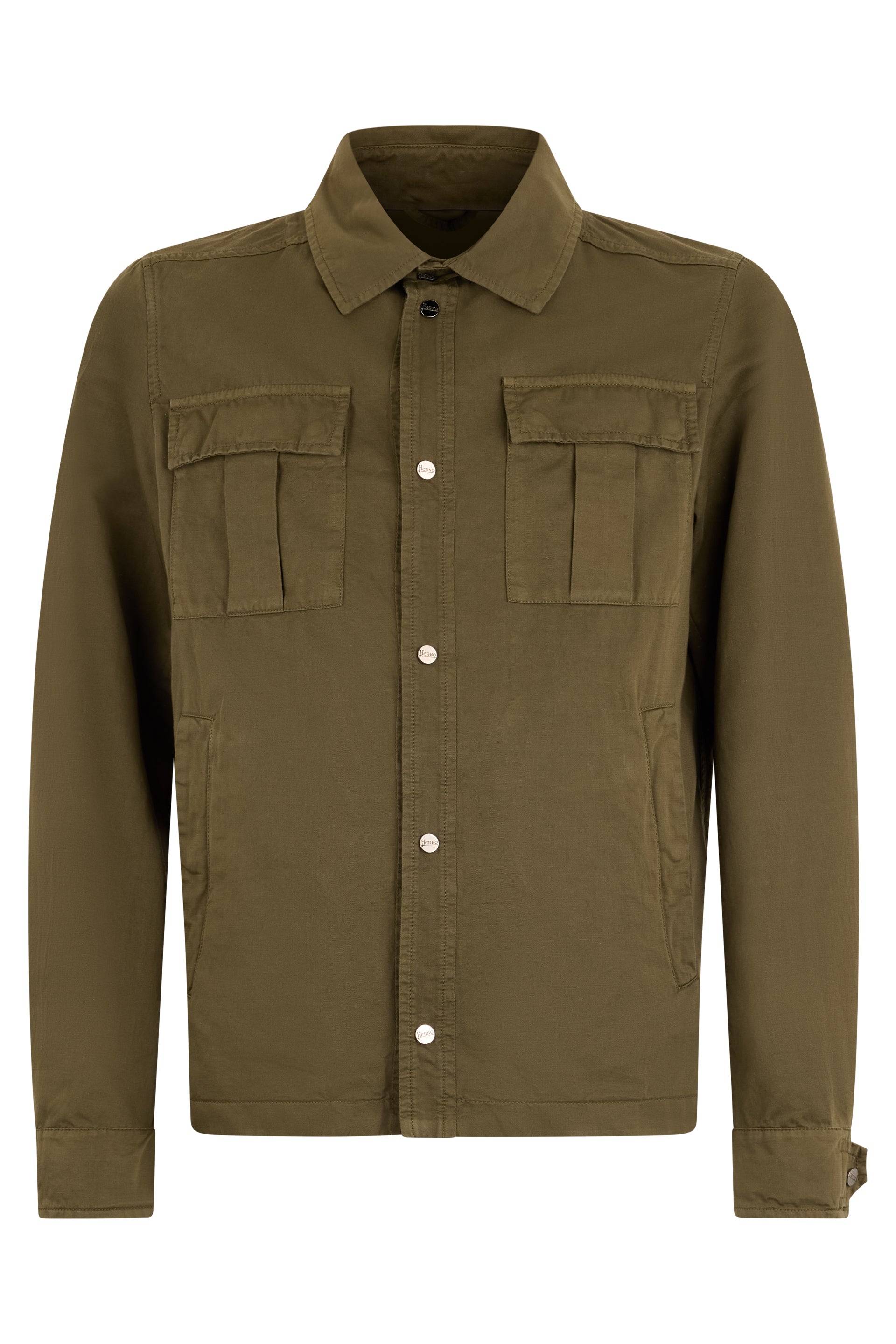 Shirt with applied pockets