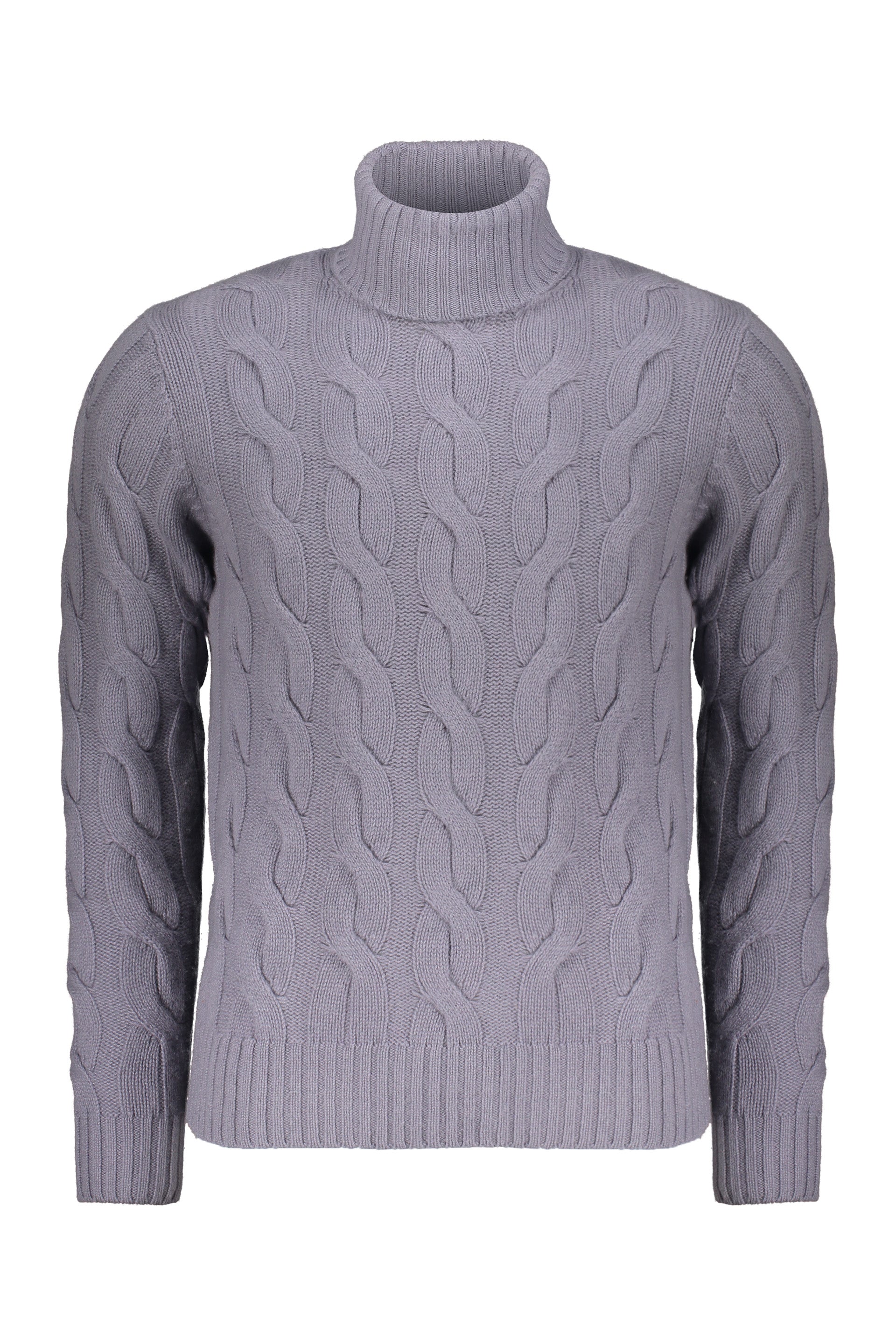 Lavender turtleneck sweater with long sleeves