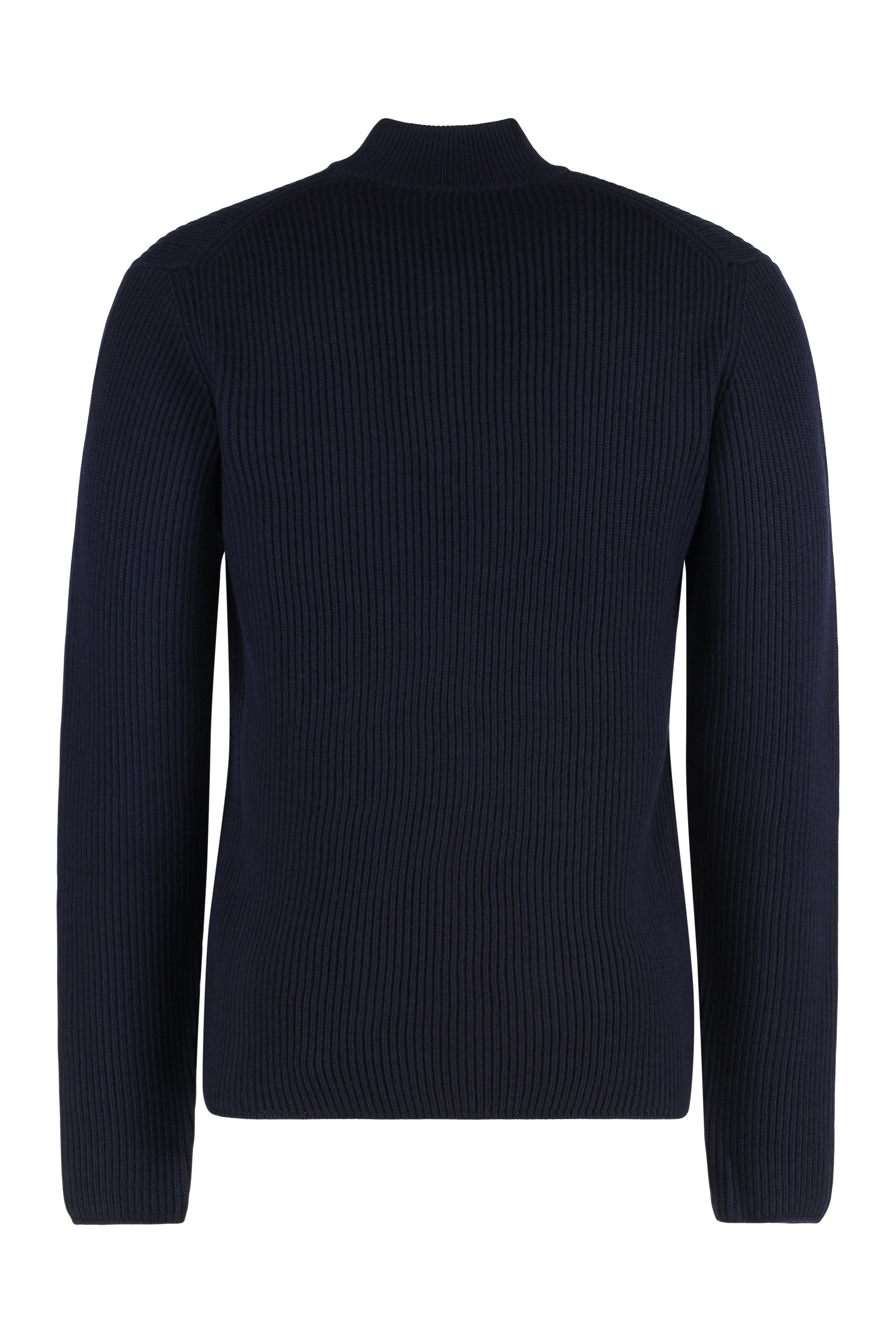 Maglione in lana vergine in inglese è "Virgin wool sweater".