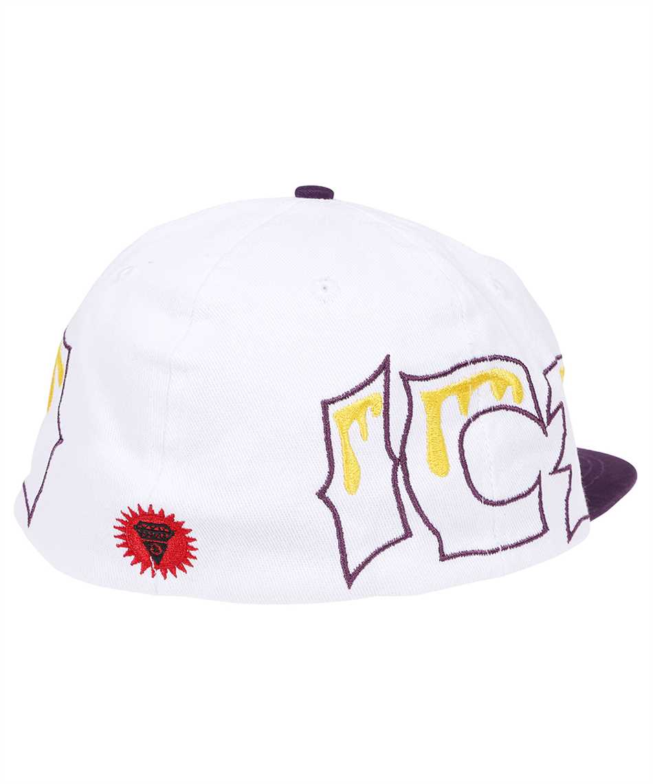 Baseball hat with flat visor