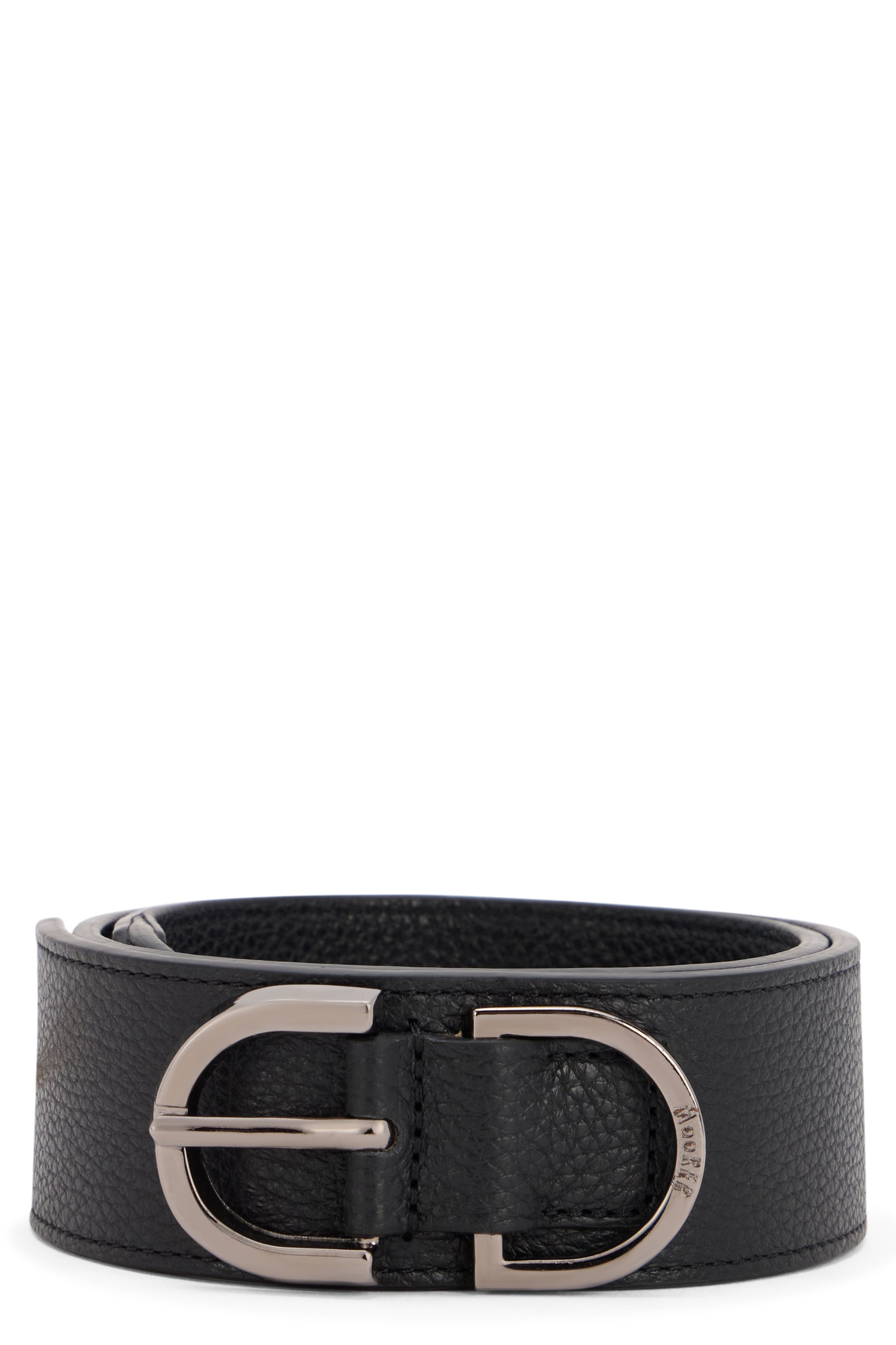 Dark blue belt with elegant buckle.