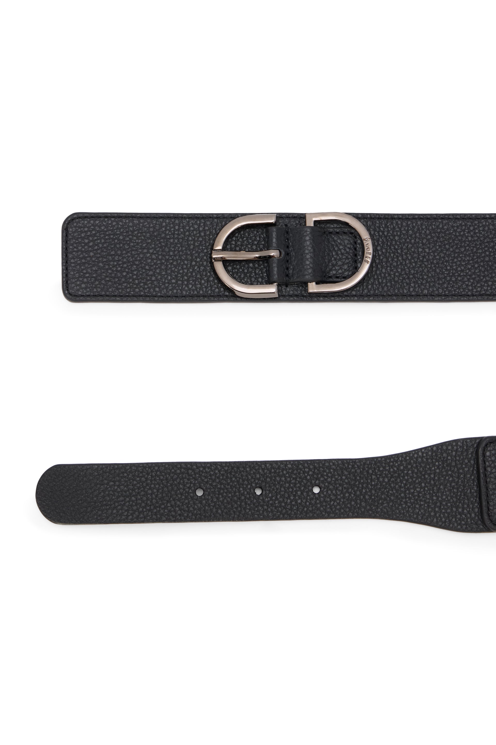Dark blue belt with elegant buckle.