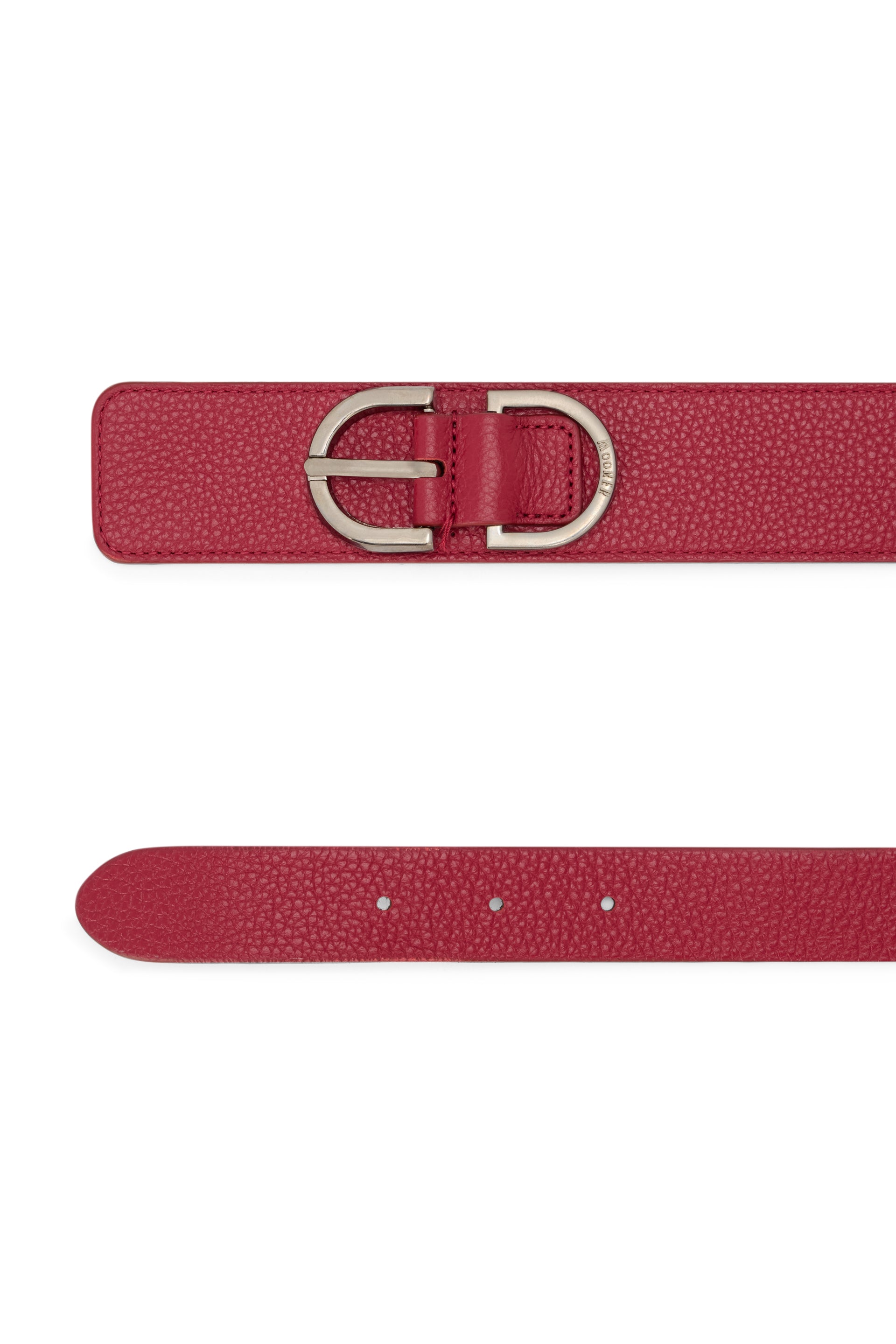 Red belt with a minimal and chic design.