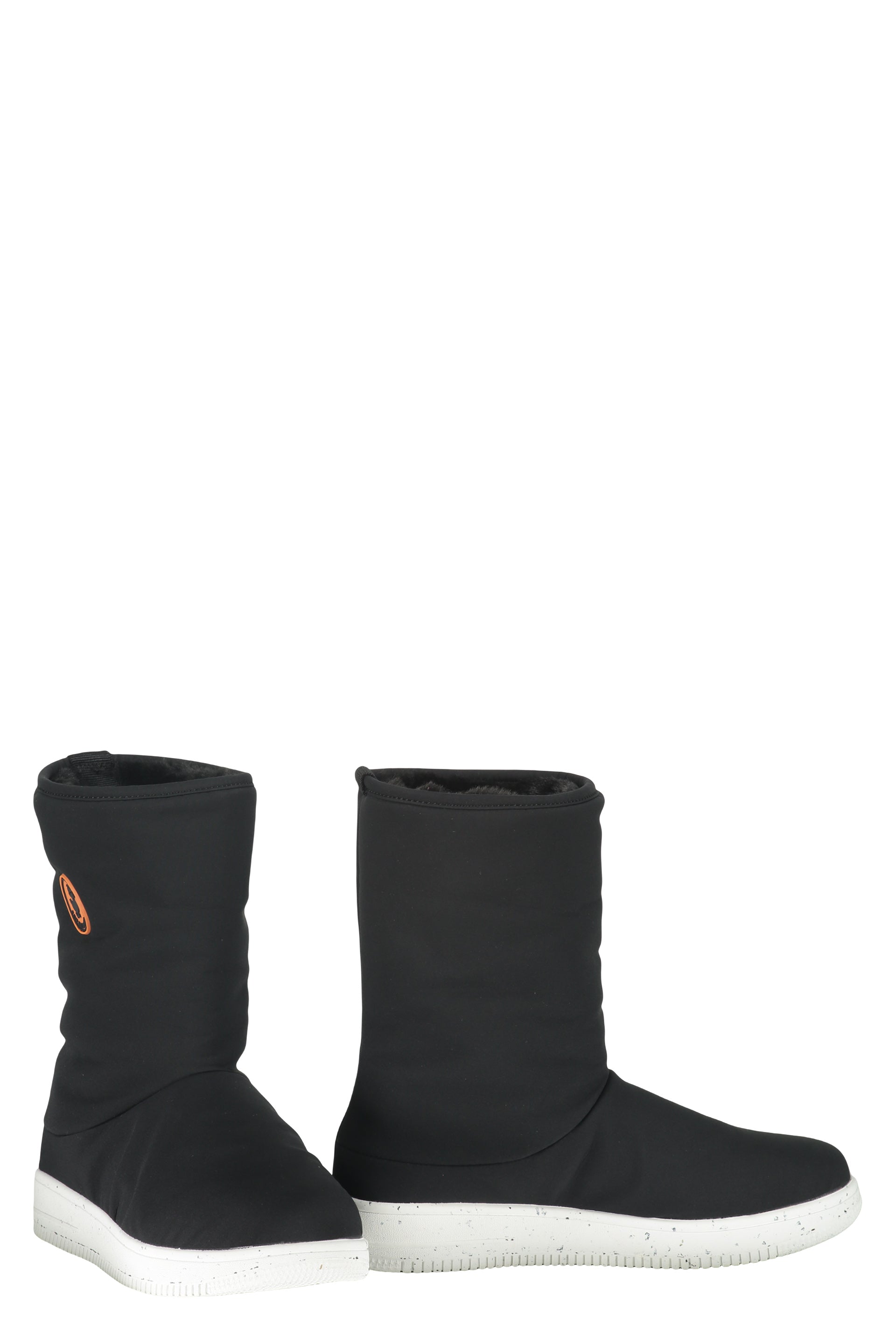 High black ankle boot, comfort and versatile style