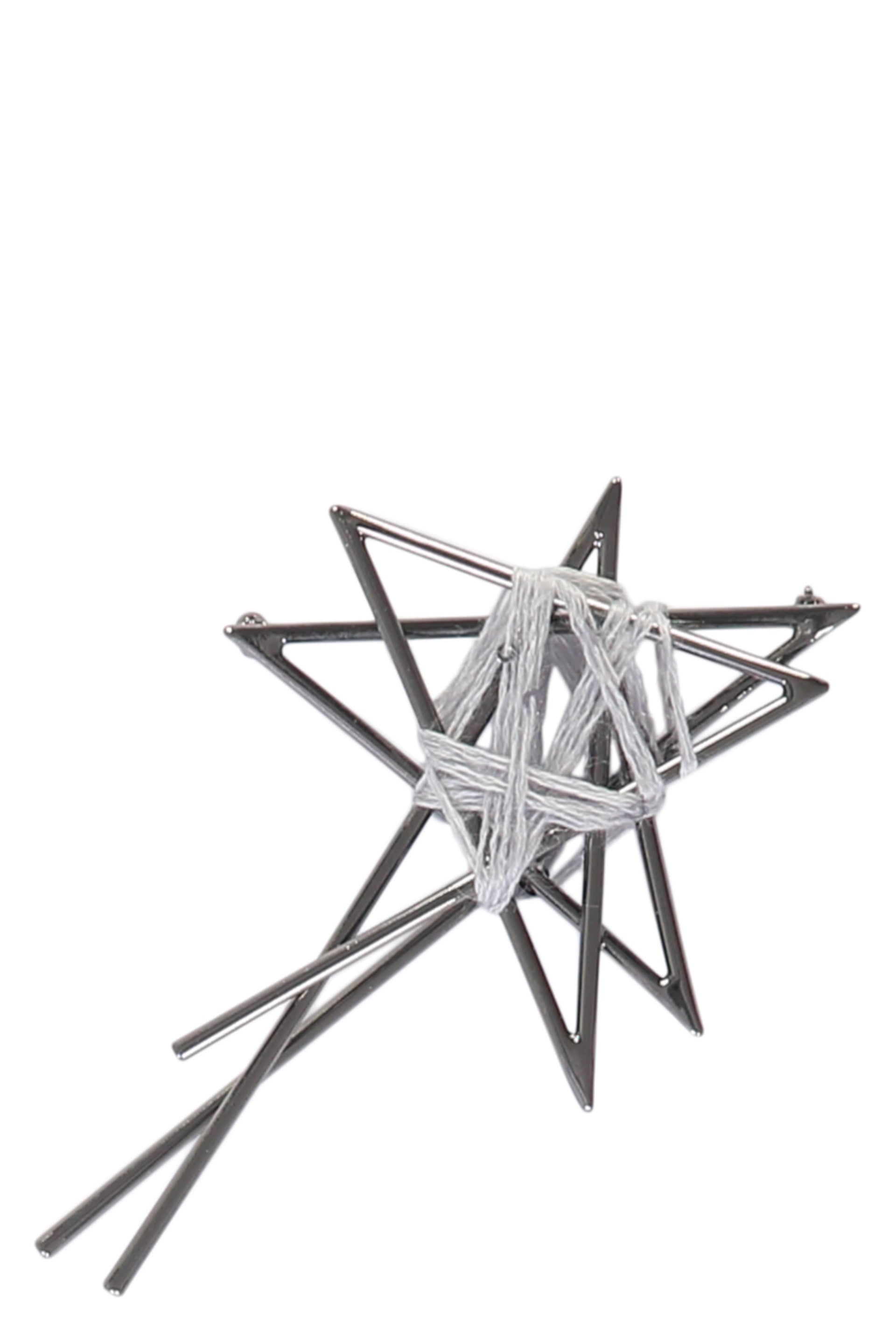 Decorative brooch