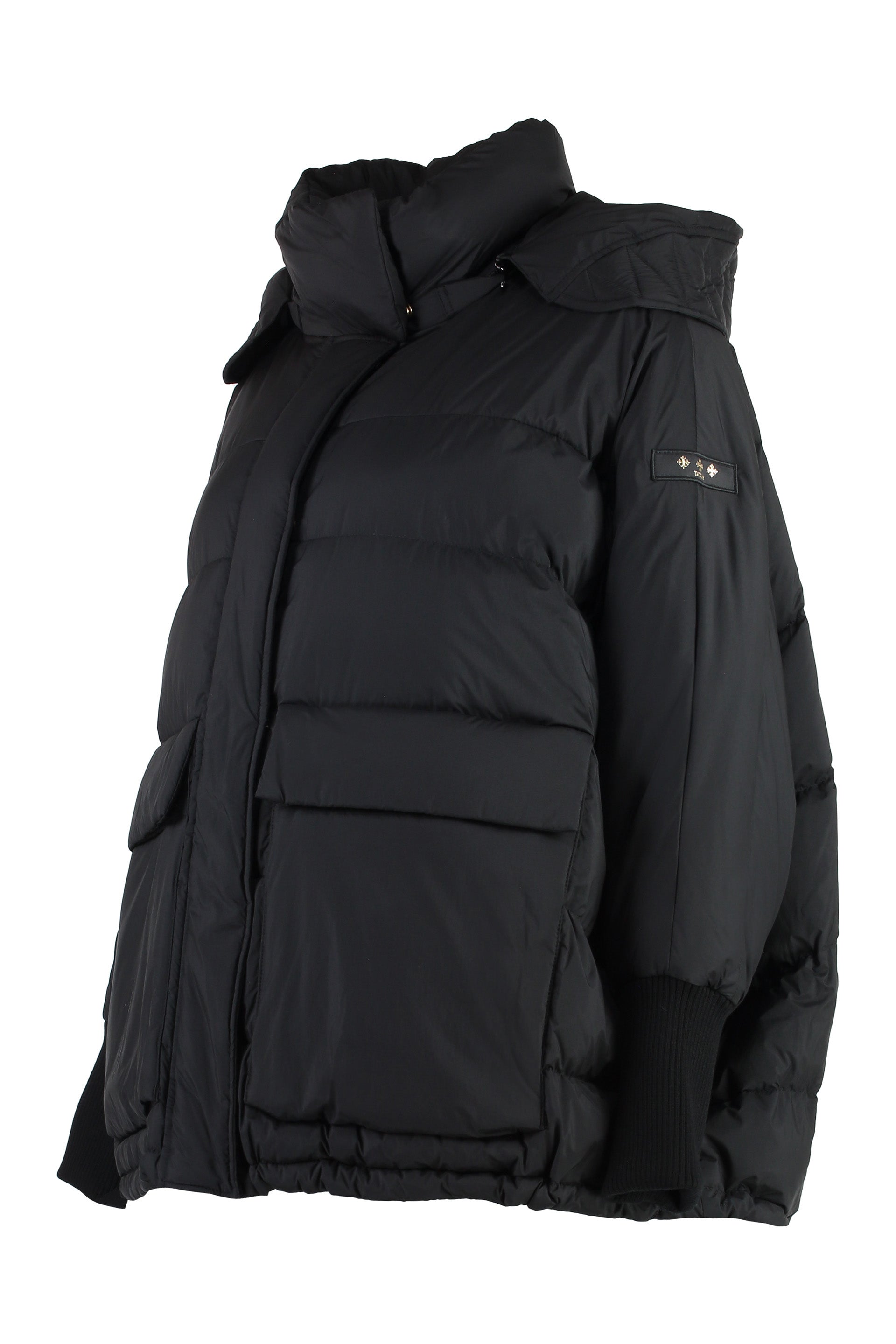 Giyu hooded down jacket