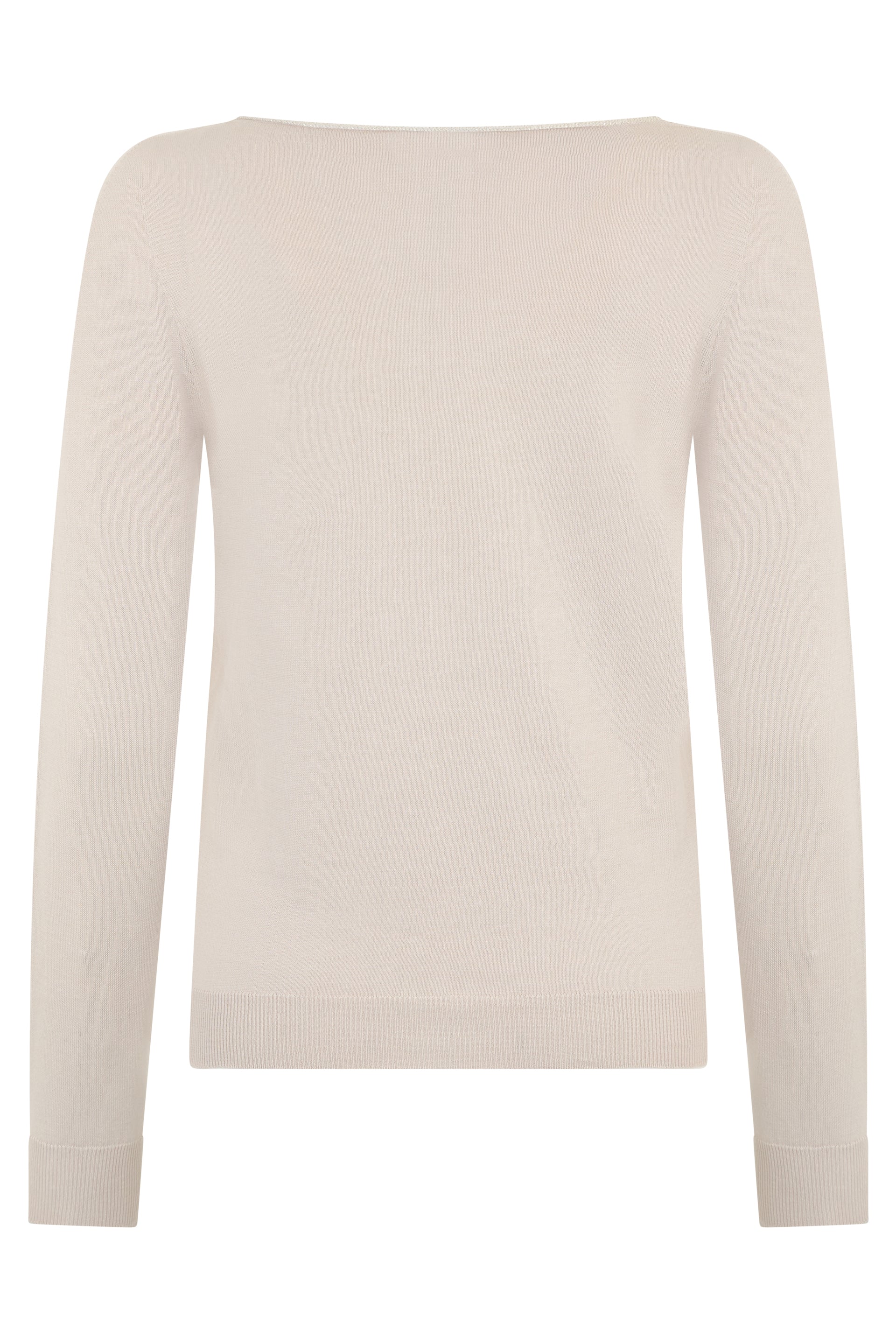 Sand-colored sweater with long sleeves, versatile and comfortable.