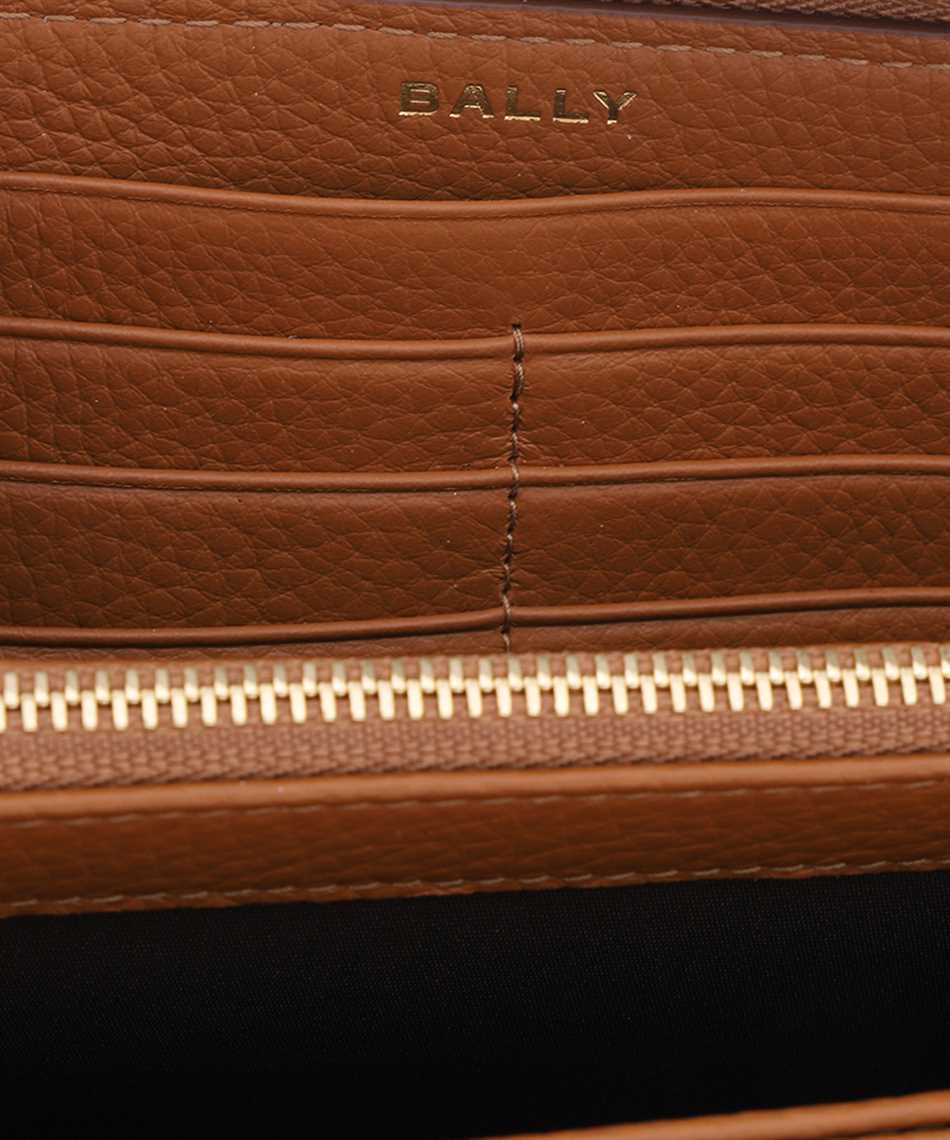 Zip-around wallet