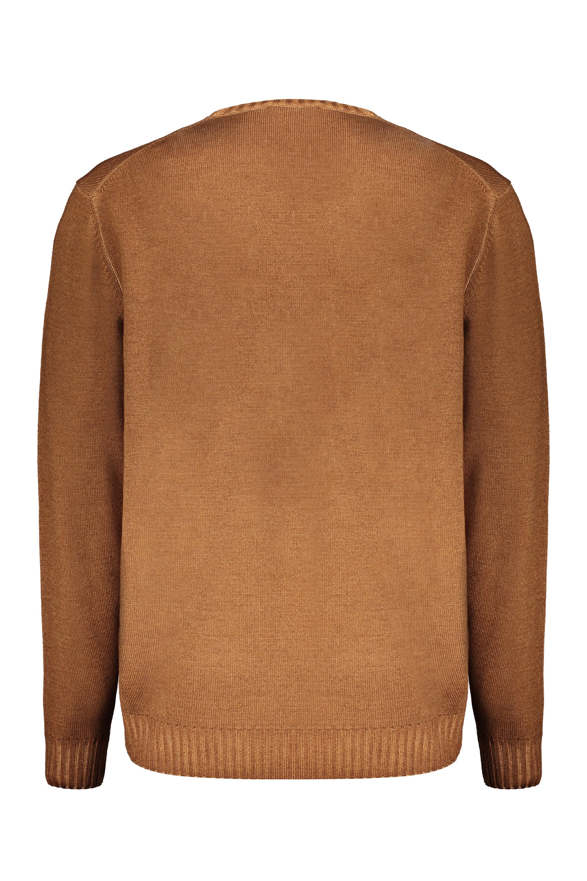Brown long-sleeved sweater