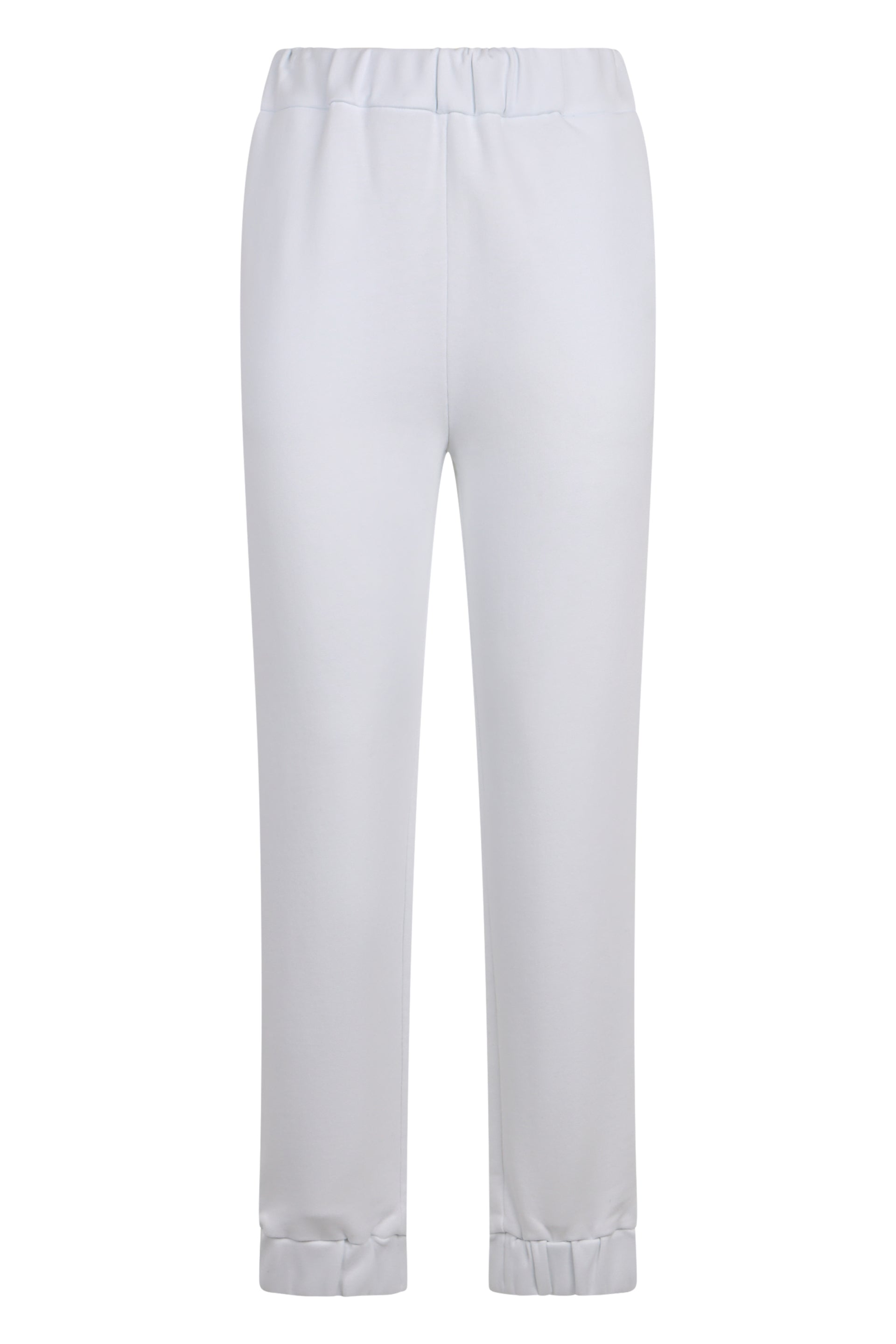 Light and comfortable pants suitable for any occasion.